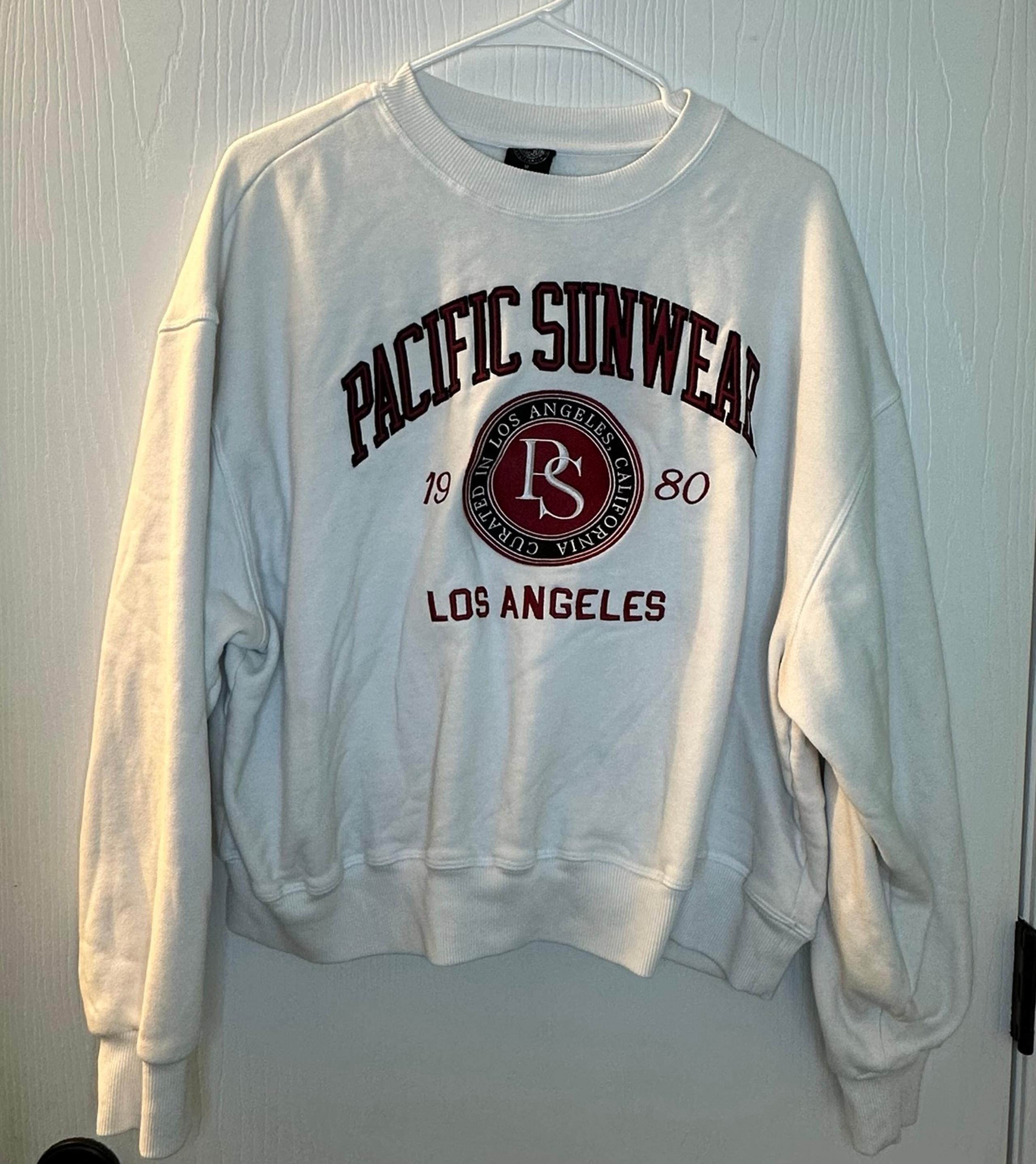 PacSun Pacific Sunwear white long sleeve crewneck sweatshirt women’s medium