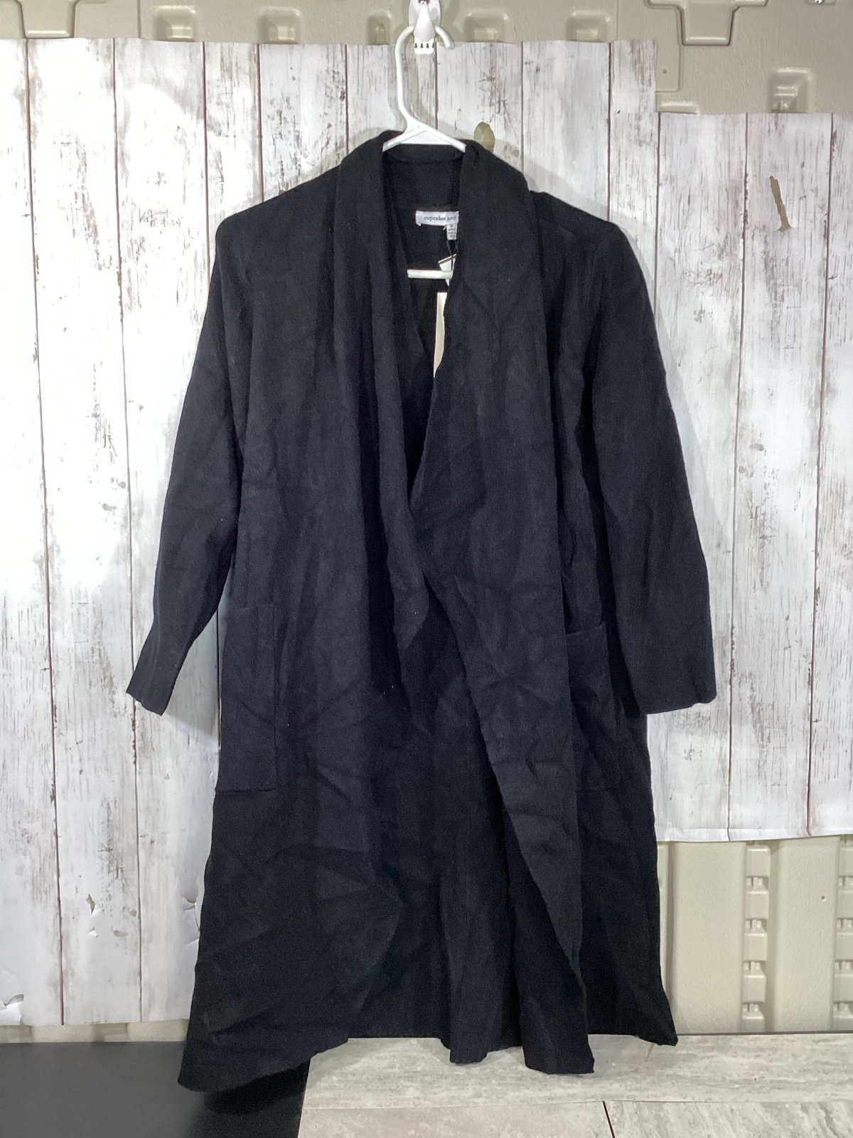 Cupcake and cashmere Women’s S Small Long Cardigan Black minimalist preppy