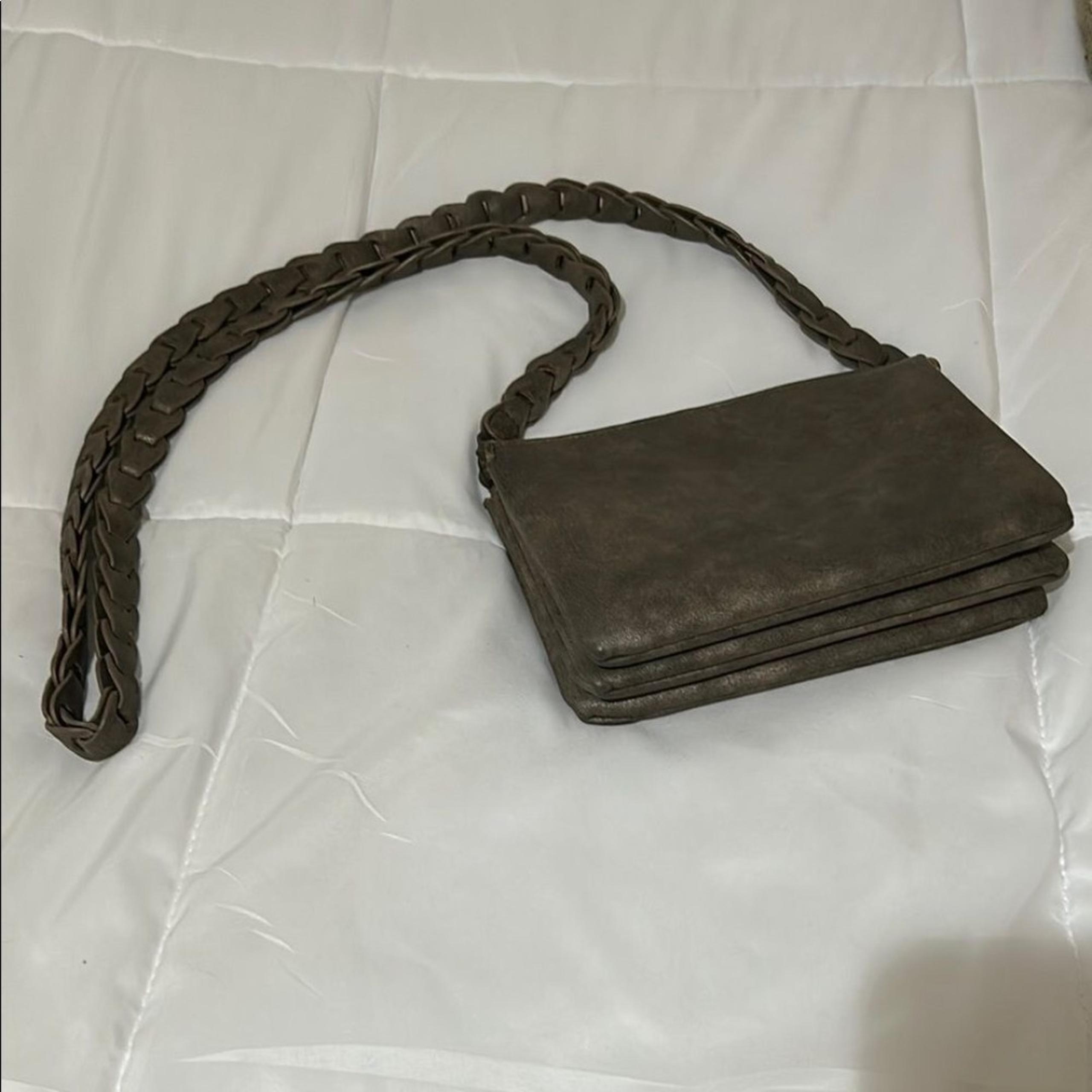 Anthropologie Olive Crossbody Bag L 8,5 inches, W 6 inches