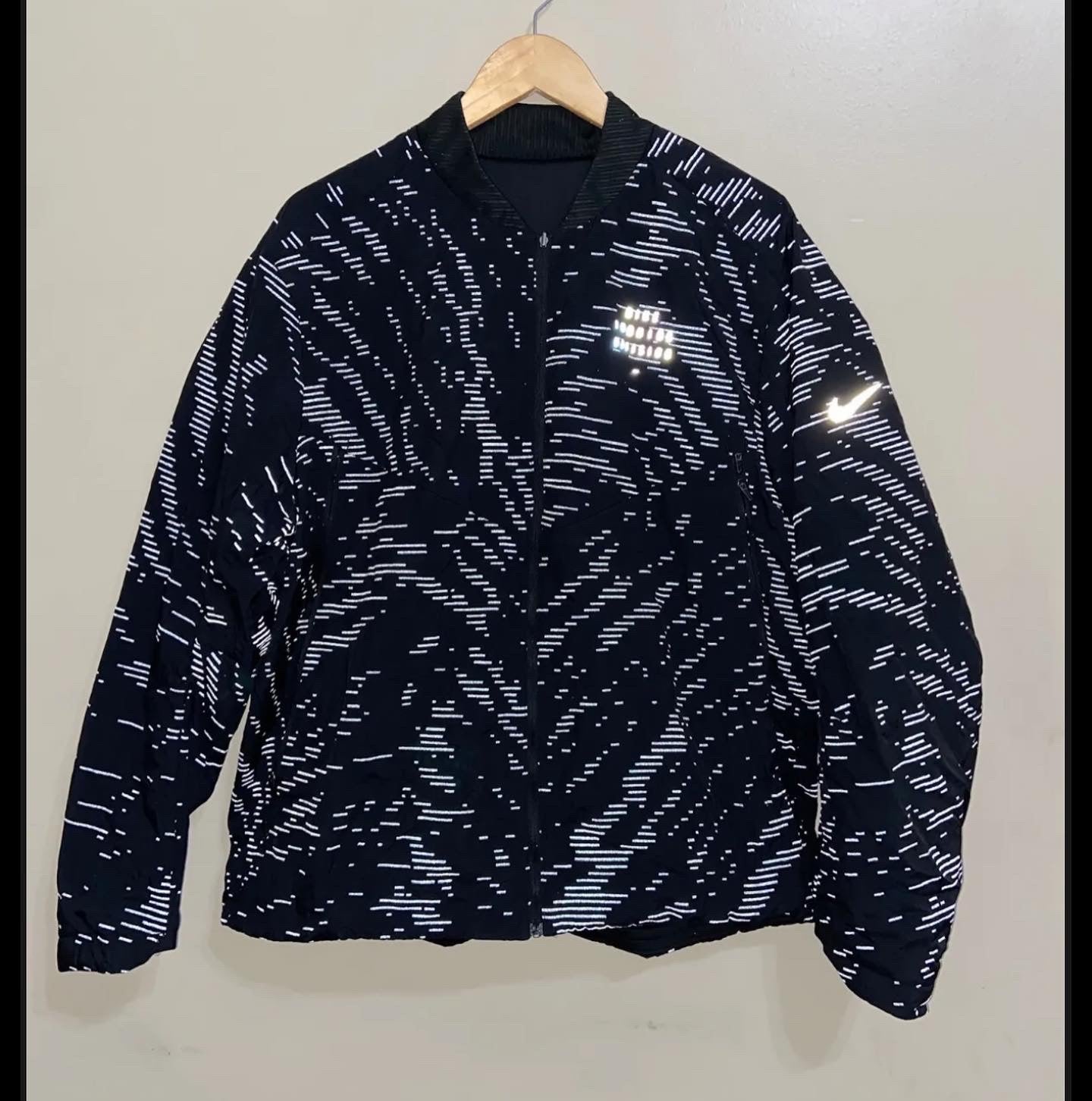 Nike Running Division Jacket/ NWT/reversible