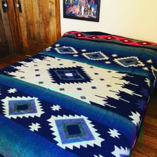 Alpaca aztec blanket queen
