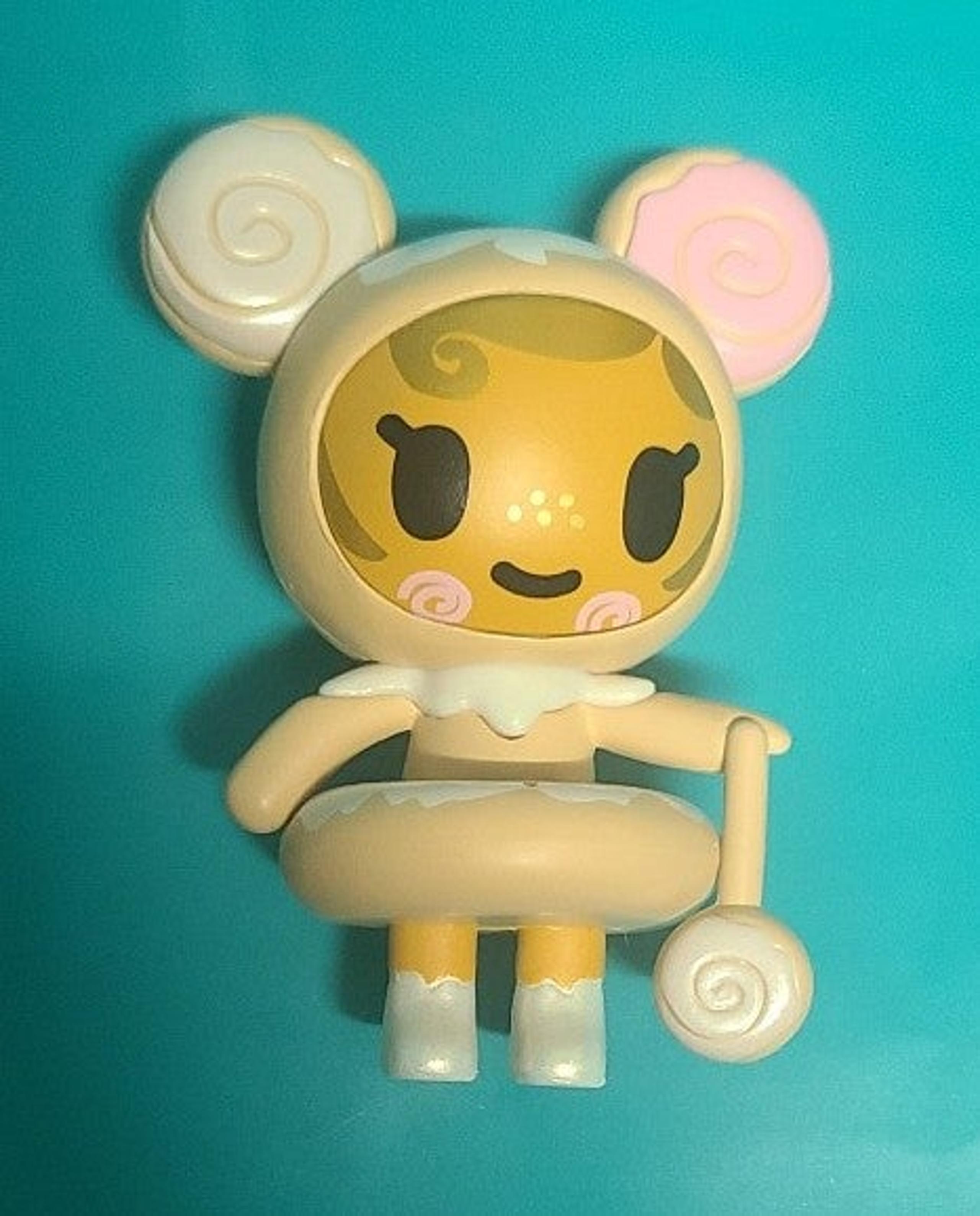 Tokidoki Donutella And Her Sweet Friends Series 4 Cinn'a Bella Mini-Figure