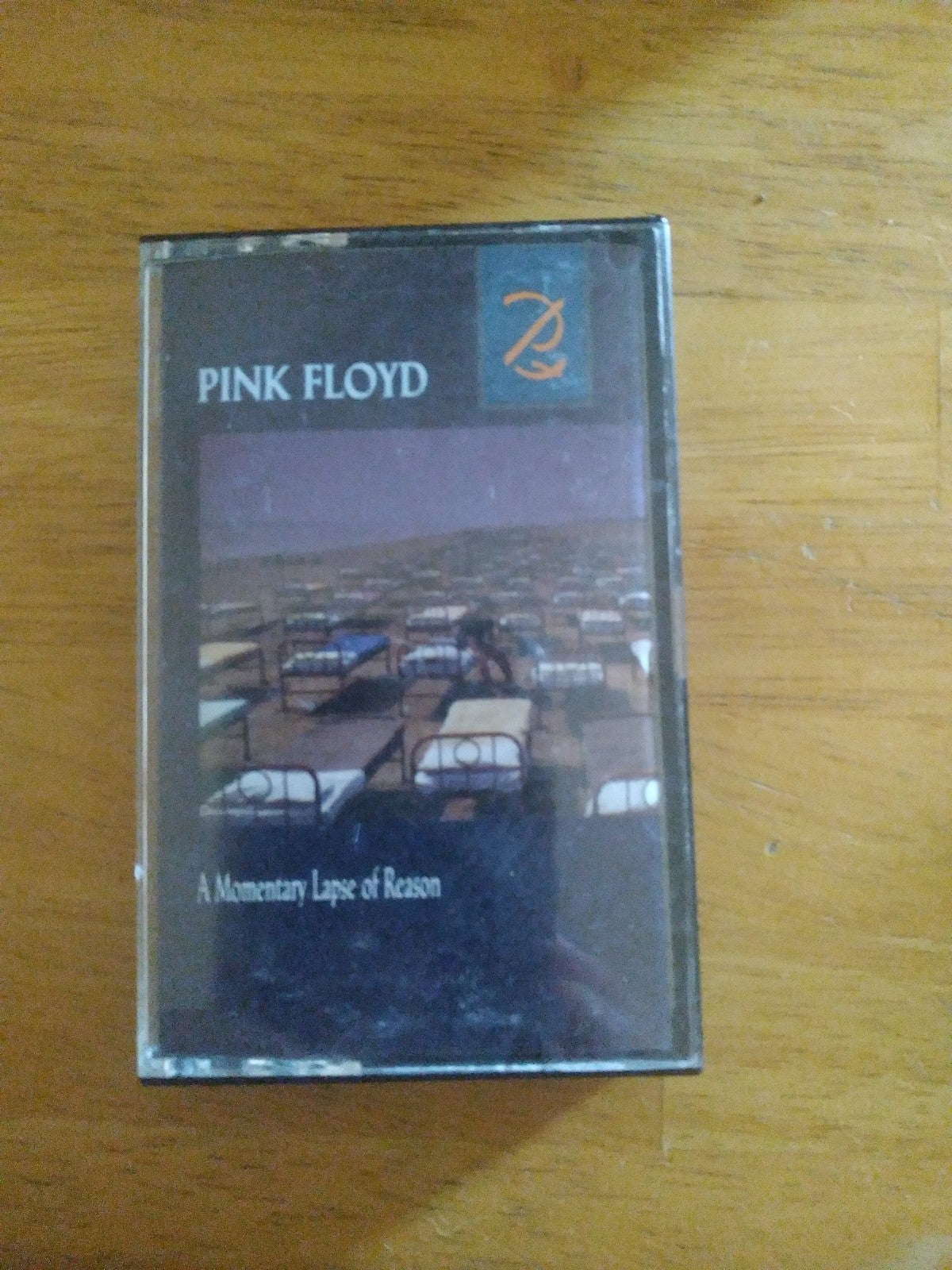 PINK FLOYD ~ A MOMENTARY LAPSE OF REASON ~ CASSETTE
