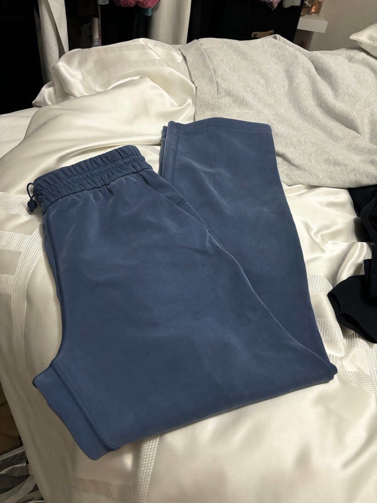 Lululemon softstreme pants