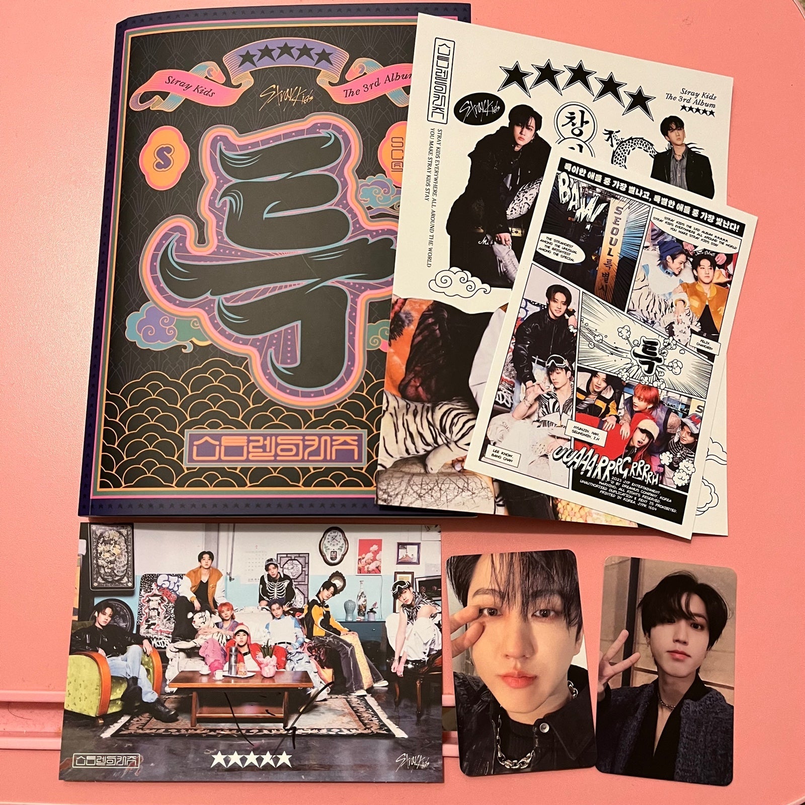 skz 5 star album with changbin signed postcard