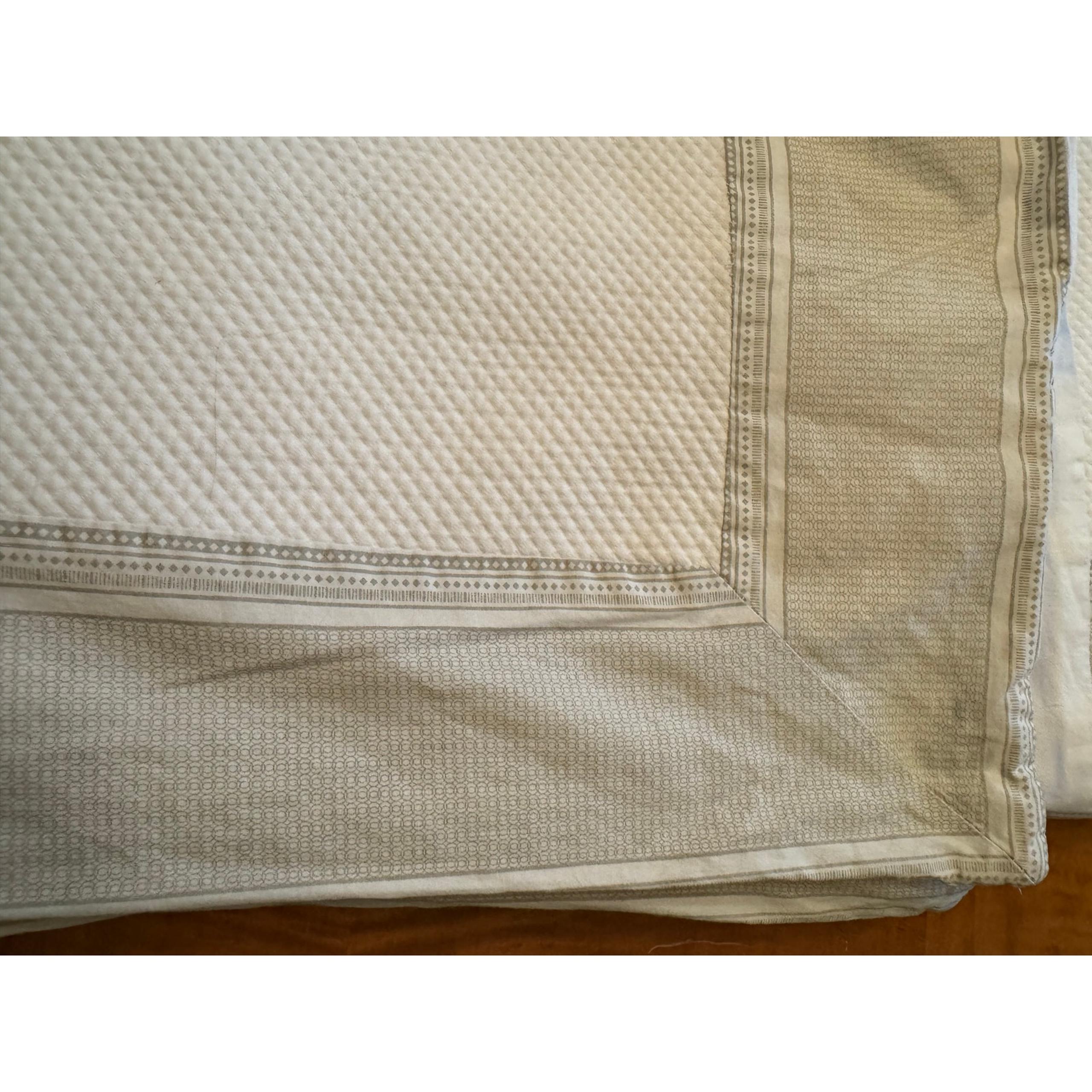 The Hotel Collection King Size Duvet Cover with Gray Border 90" x 94" (Weighted)