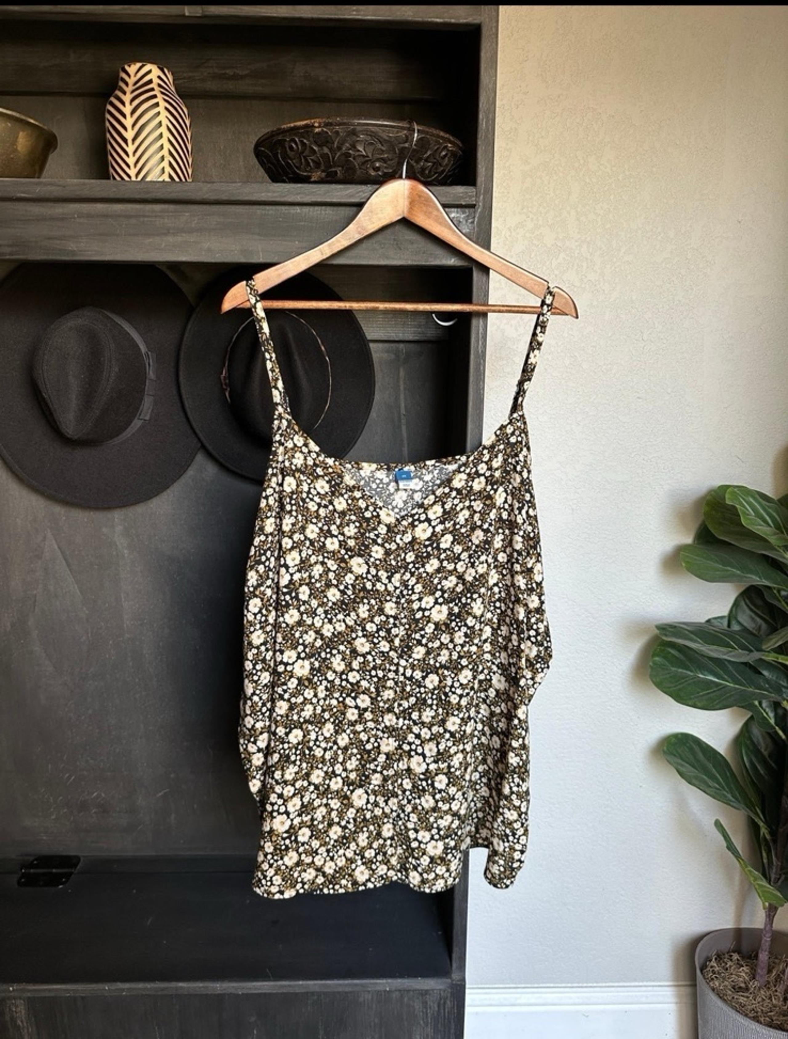 Old Navy Womens Plus Size Top - Floral Button Front Cami 4X