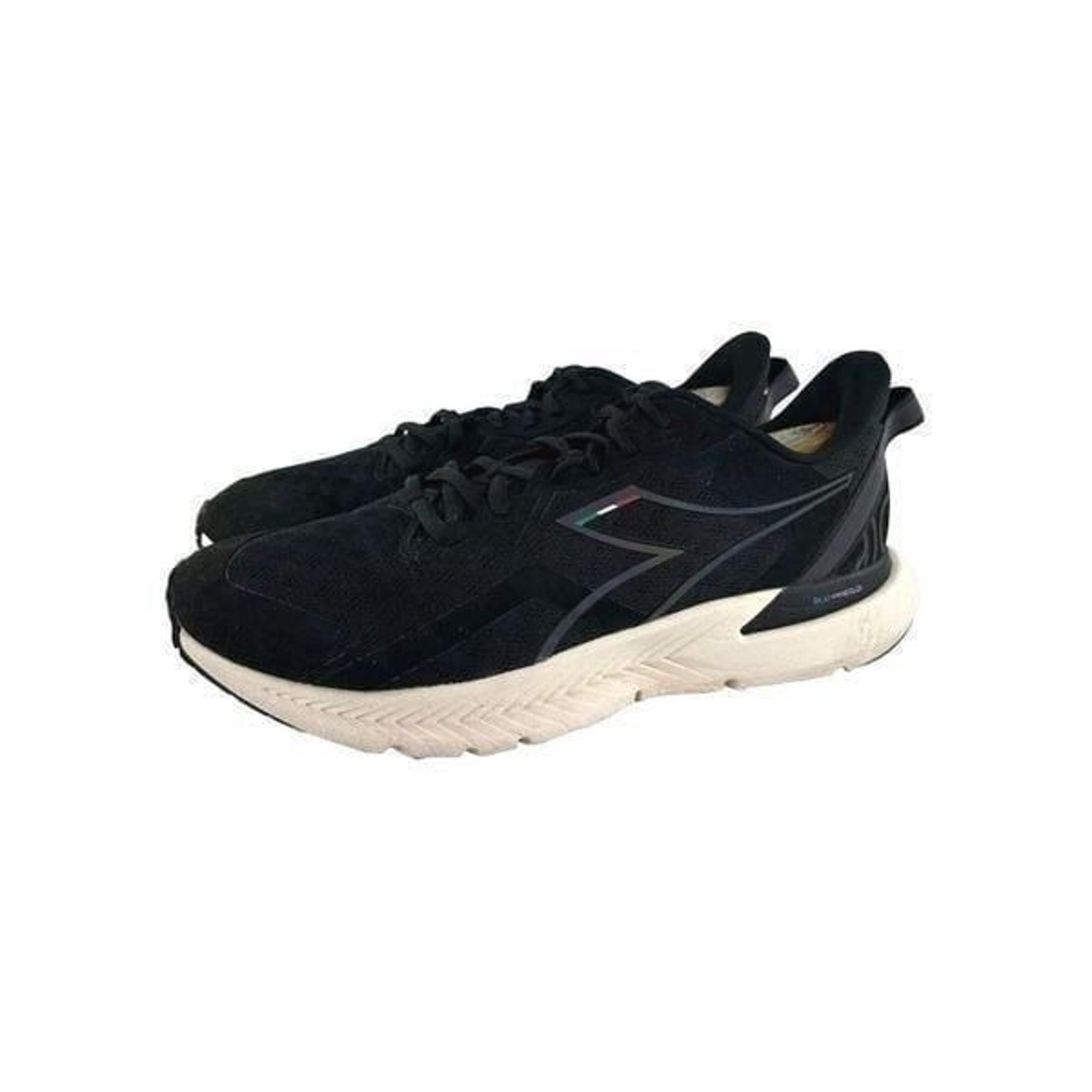 Diadora Mythos Blushield Volo Hip 3 Running Shoes US 11.5 Mens Black Sneakers