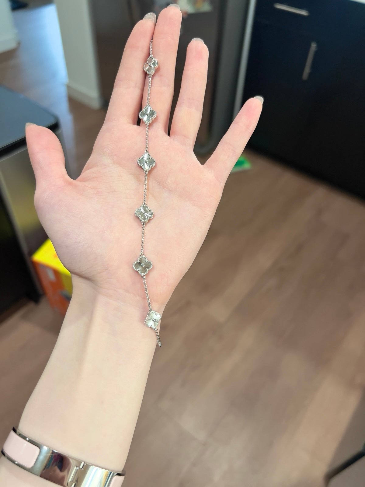 VCA Sweet Alhambra bracelet, 6 motifs, white gold