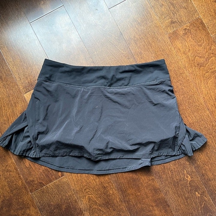 Lululemon Like New Play Off The Pleats Black Tennis Skirt Size 8