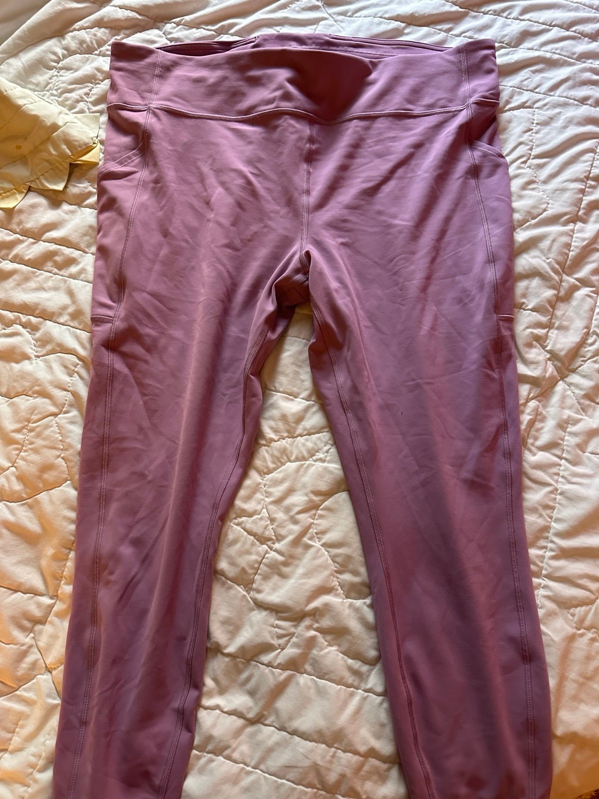 Lululemon size 20