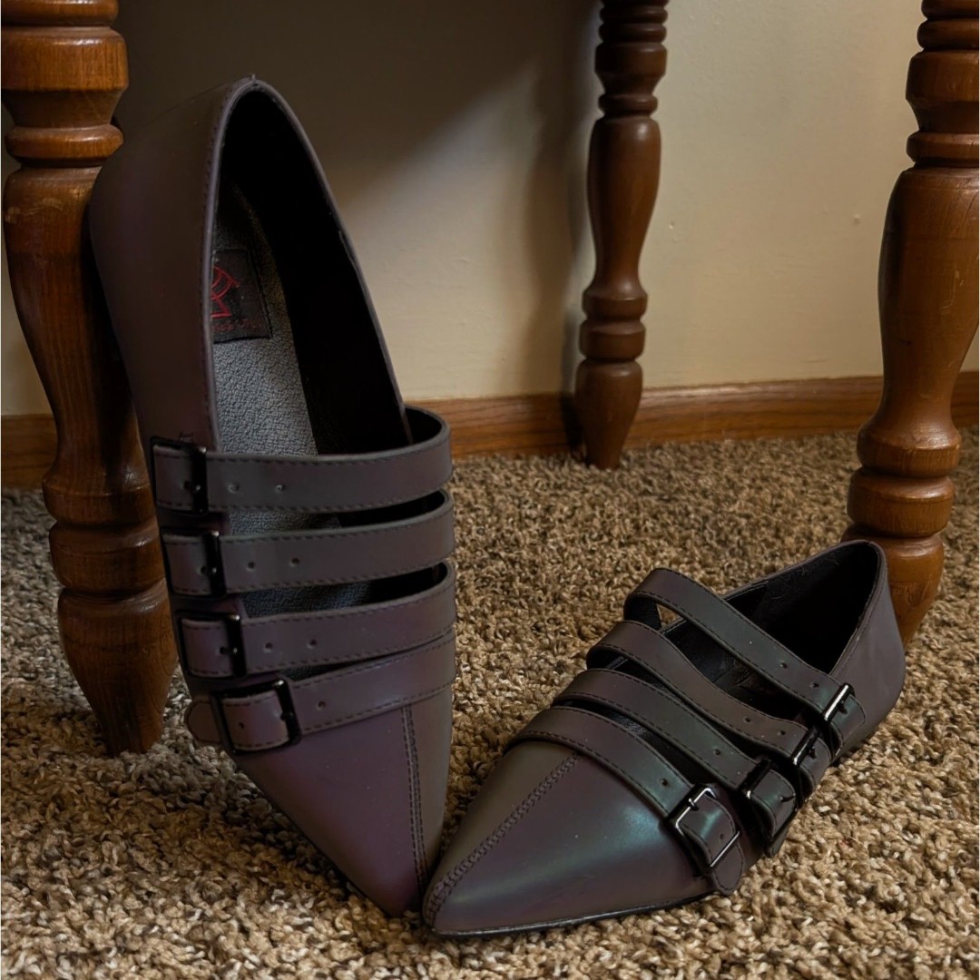 Strange Cvlt Pointed Toe Coven Flat Women's 6 Purple Iridescent Buckled