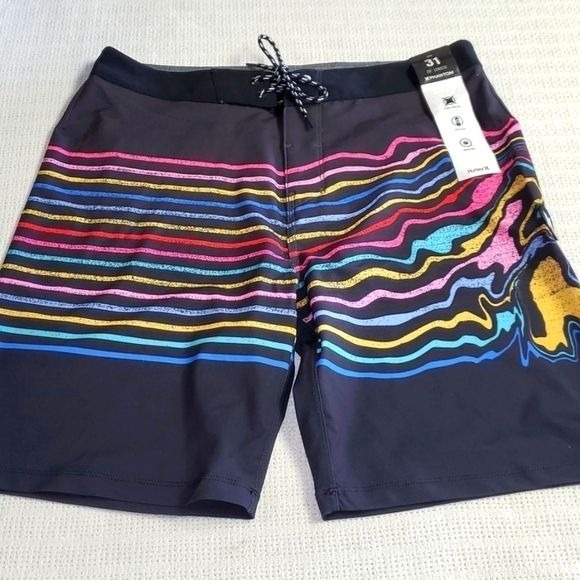 Hurley Phantom Embroidered Rainbow Cinched Black Sz. 31 Board Shorts w Pocket