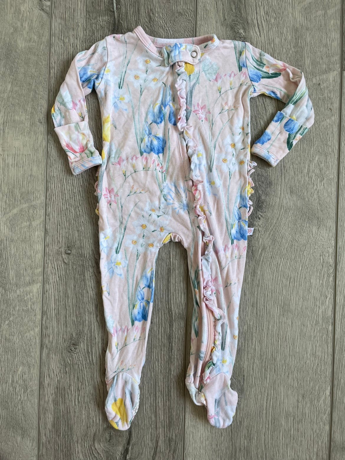 Posh peanut wild spring floral footie 0-3m