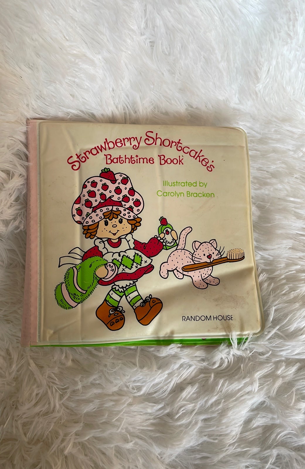 Vintage Strawberry Shortcake RARE Bath Book 1984