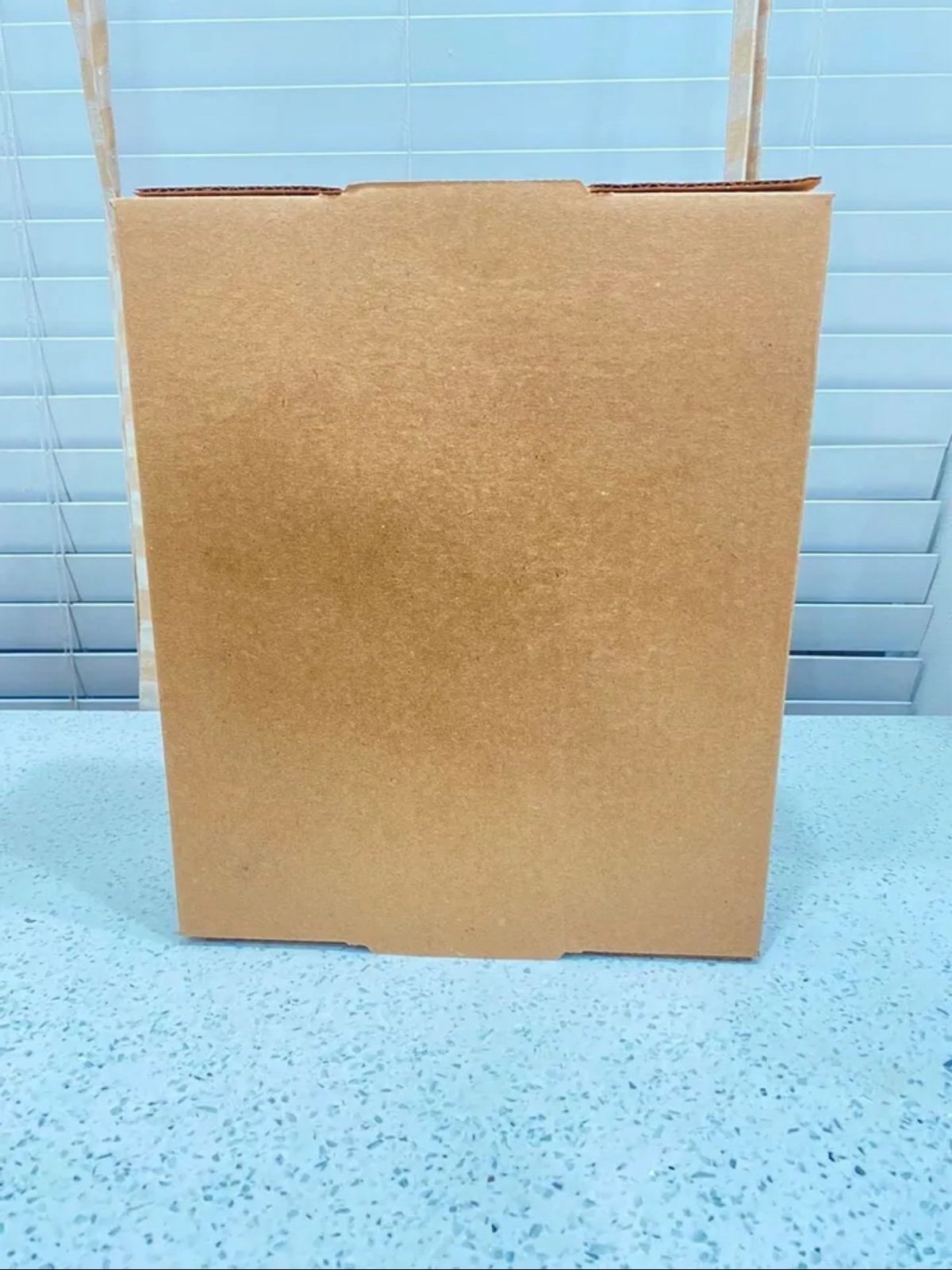 500 9x6x3boxes 10 cases of 50 NO TAPE NEEDED SAFE SEAL! (Warehouse blowout sale)