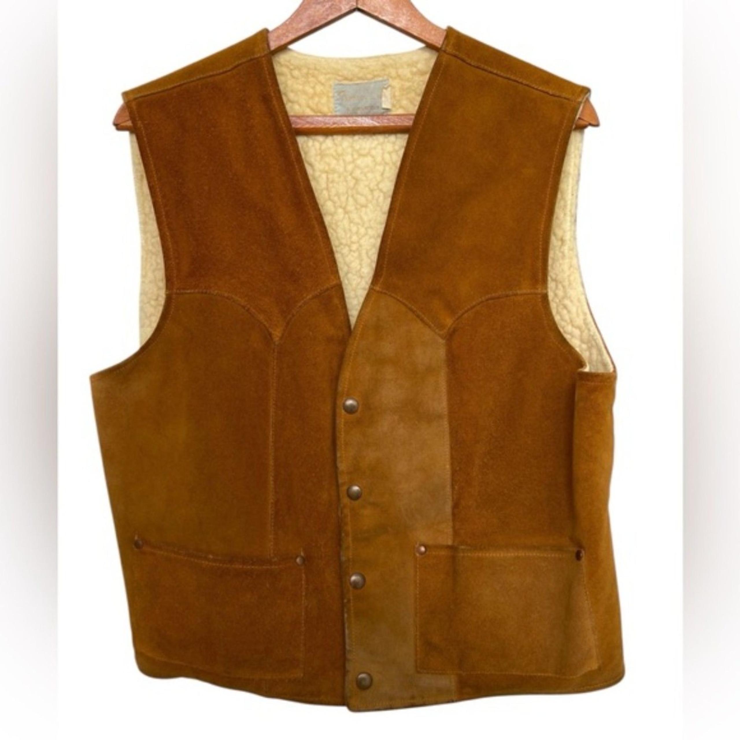 Vintage Mens Pioneer Wear Suede Leather Vest Sherpa Lined Large
