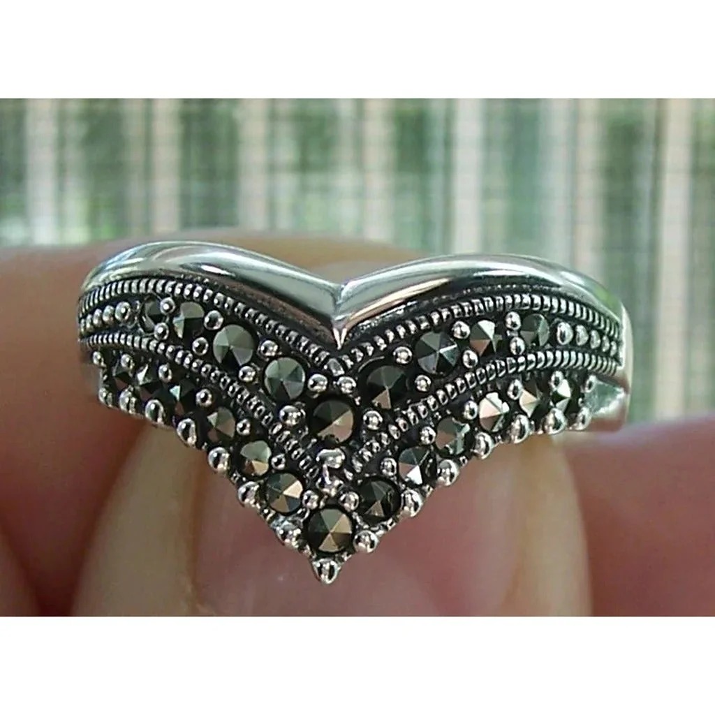 Size 8, 925 STERLING SILVER V Shaped Chevron Marcasite Ring