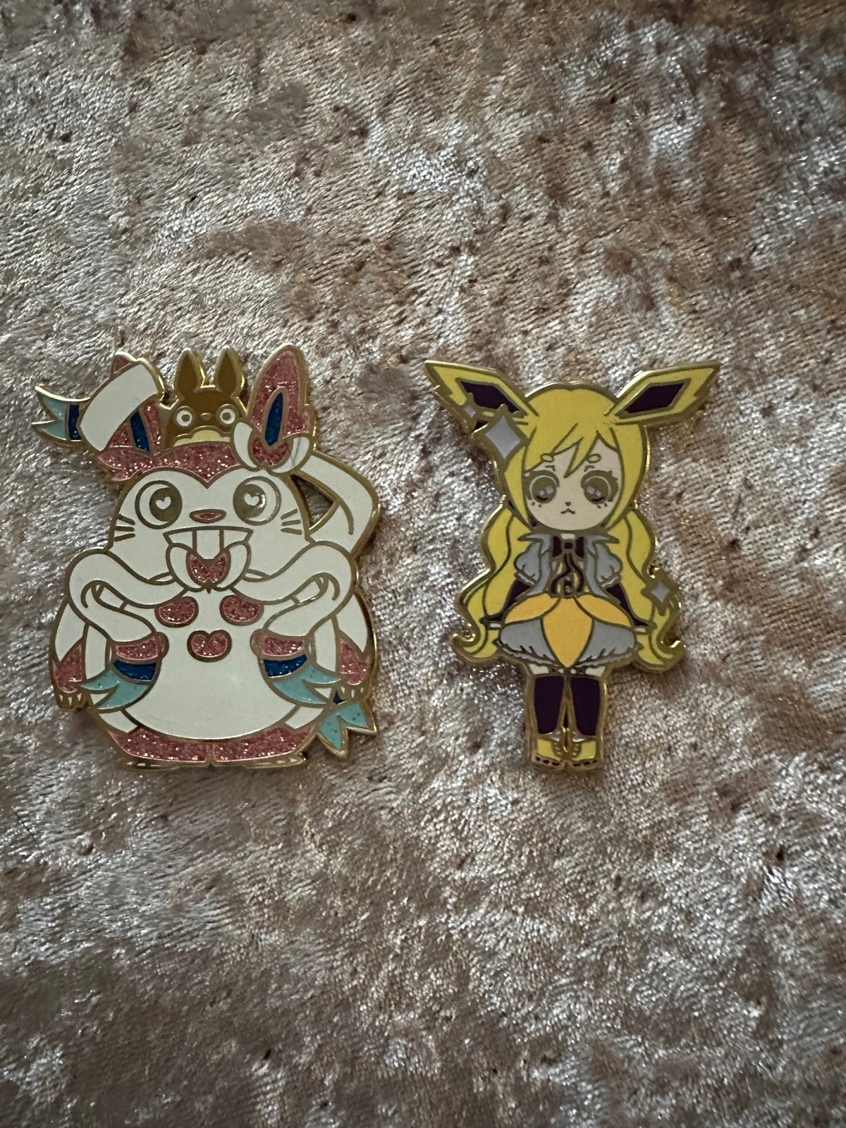 Pokémon Eeveelutions Pins
