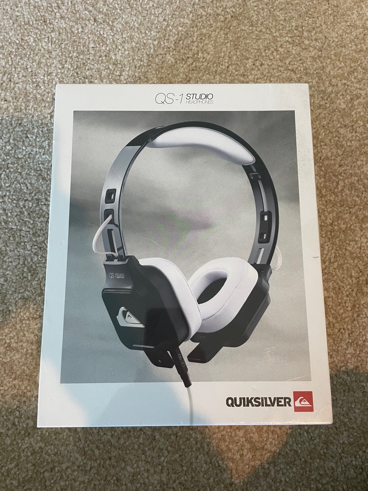 QS-1 Studio Headphones