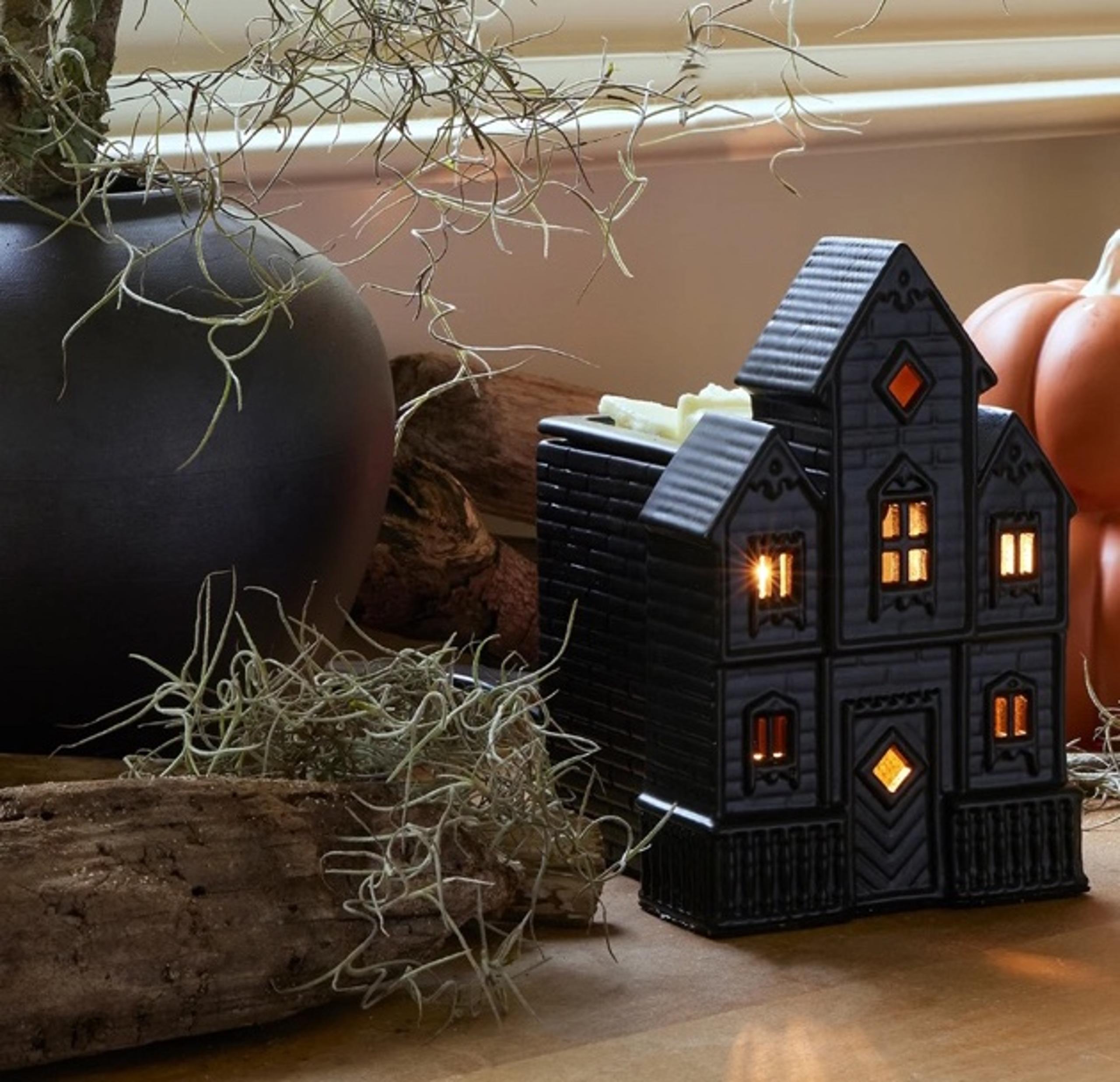 Better Homes & Gardens Spooky Haunted House Wax Warmer