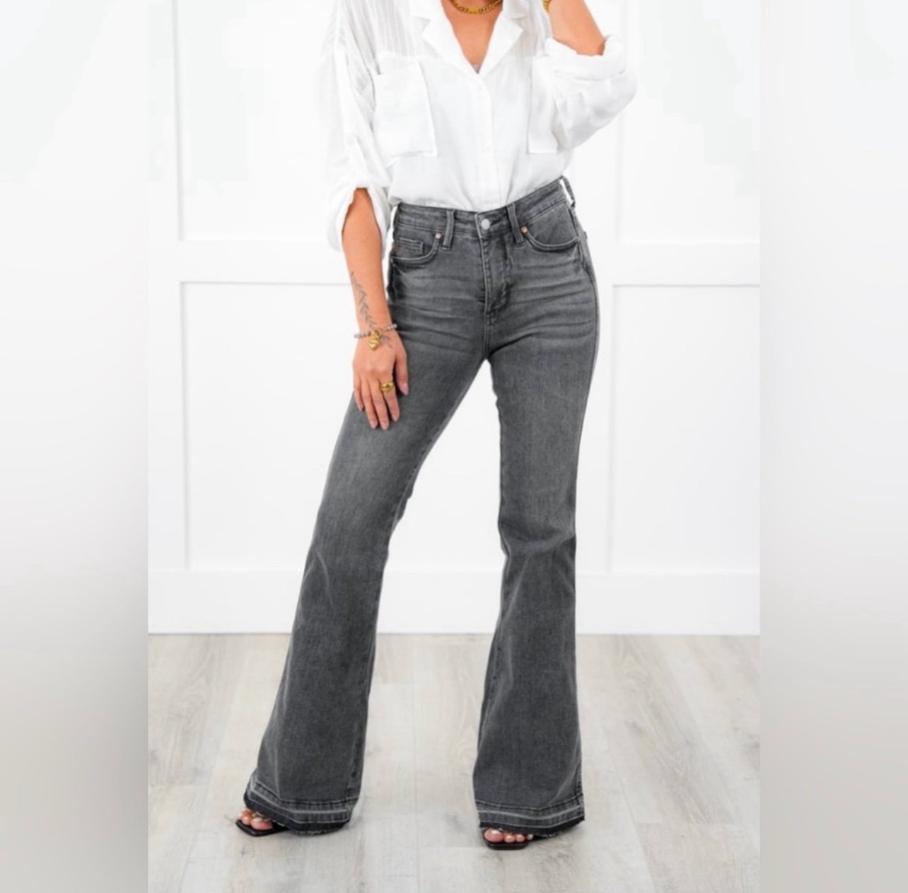Judy Blue “The Luna” Mid Rise Washed Gray Tummy Control Released Hem Flare Jeans