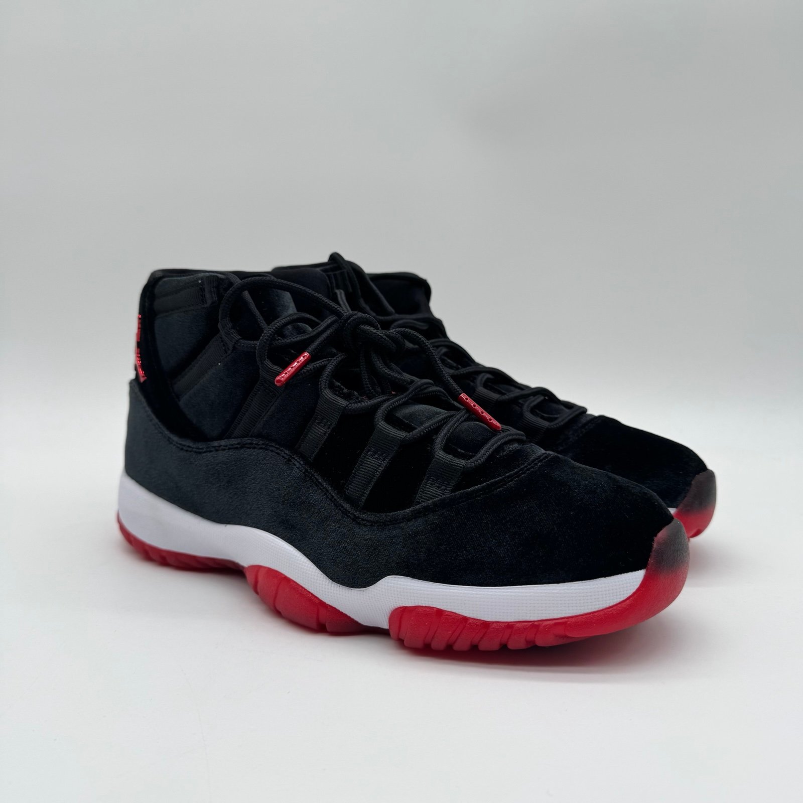 Air Jordan 11 Retro Bred Velvet B-grade Women’s Size 9.5 DB5457-061