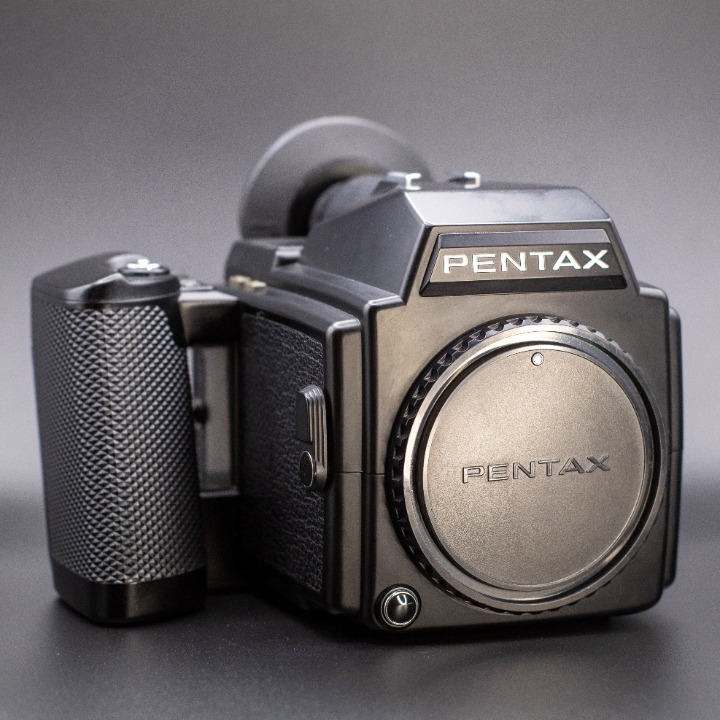Pentax 645 Medium Format SLR Camera Body w/ 120 Film Back