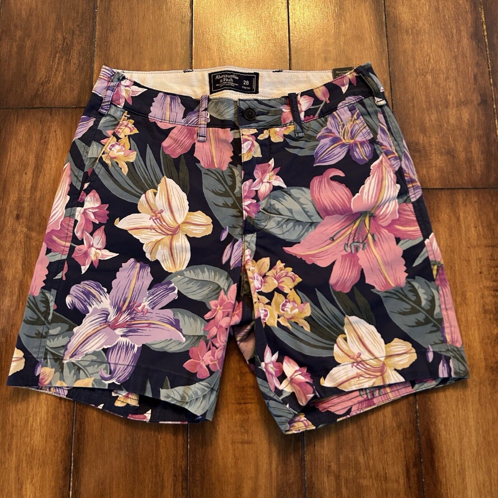 Abercrombie & Fitch Shorts Mens 28 Blue Floral Chino Casual Preppy 7 Inseam NWT