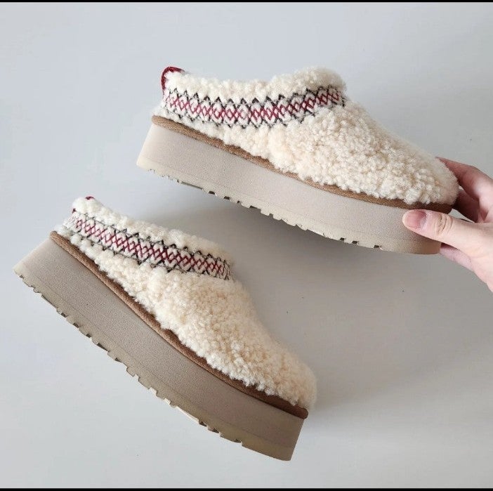 Ugg Tazz braid platform sherpa shearling size 7