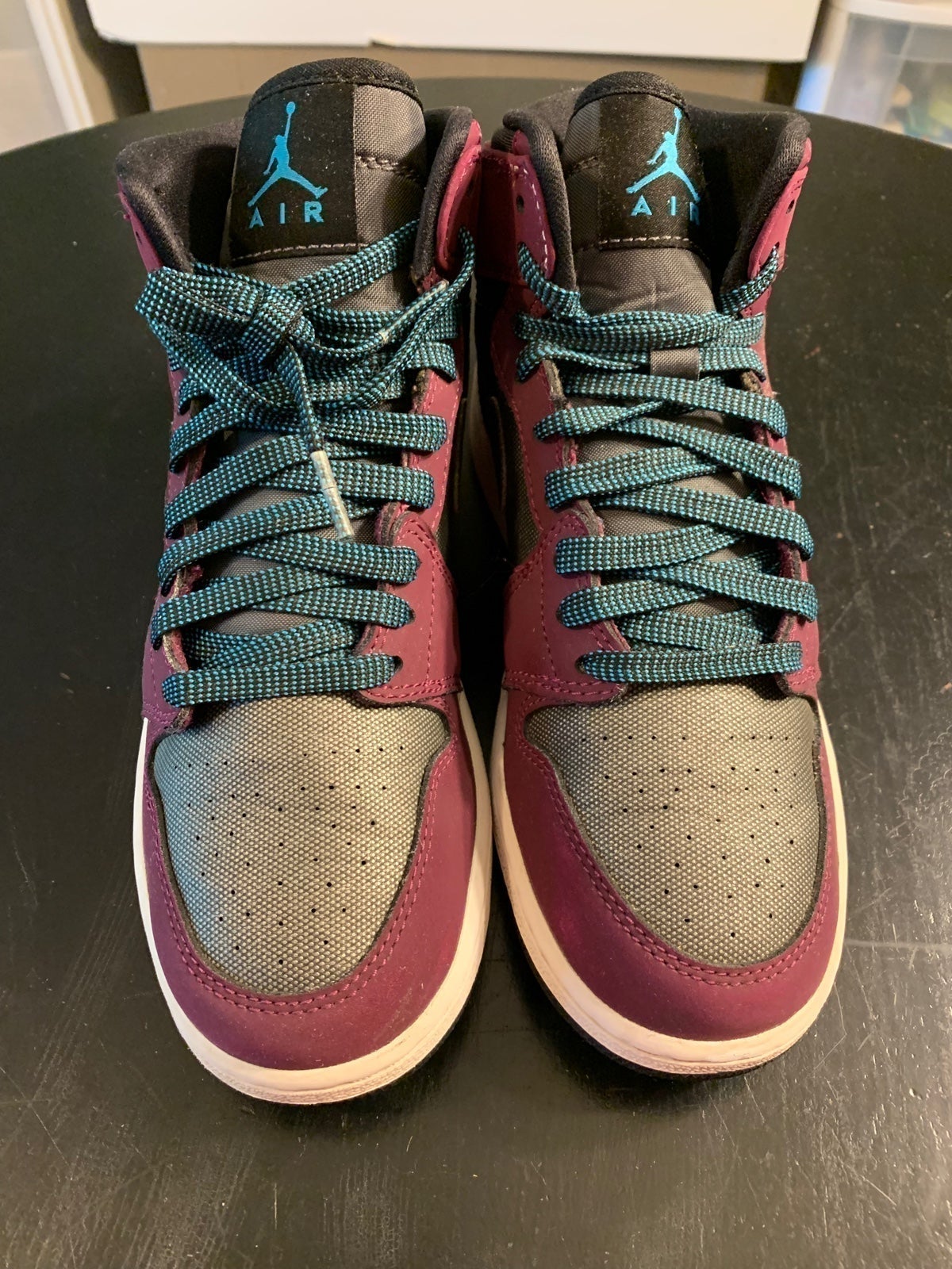 Jordan’s Retro 1 High GG Mulberry size 5 Youth/ 6.5 Ladies Free Shipping