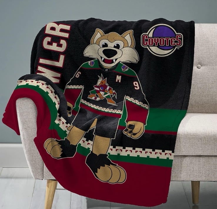 Sleep Squad Arizona Coyotes Howler 60” x 80” Raschel Plush Blanket