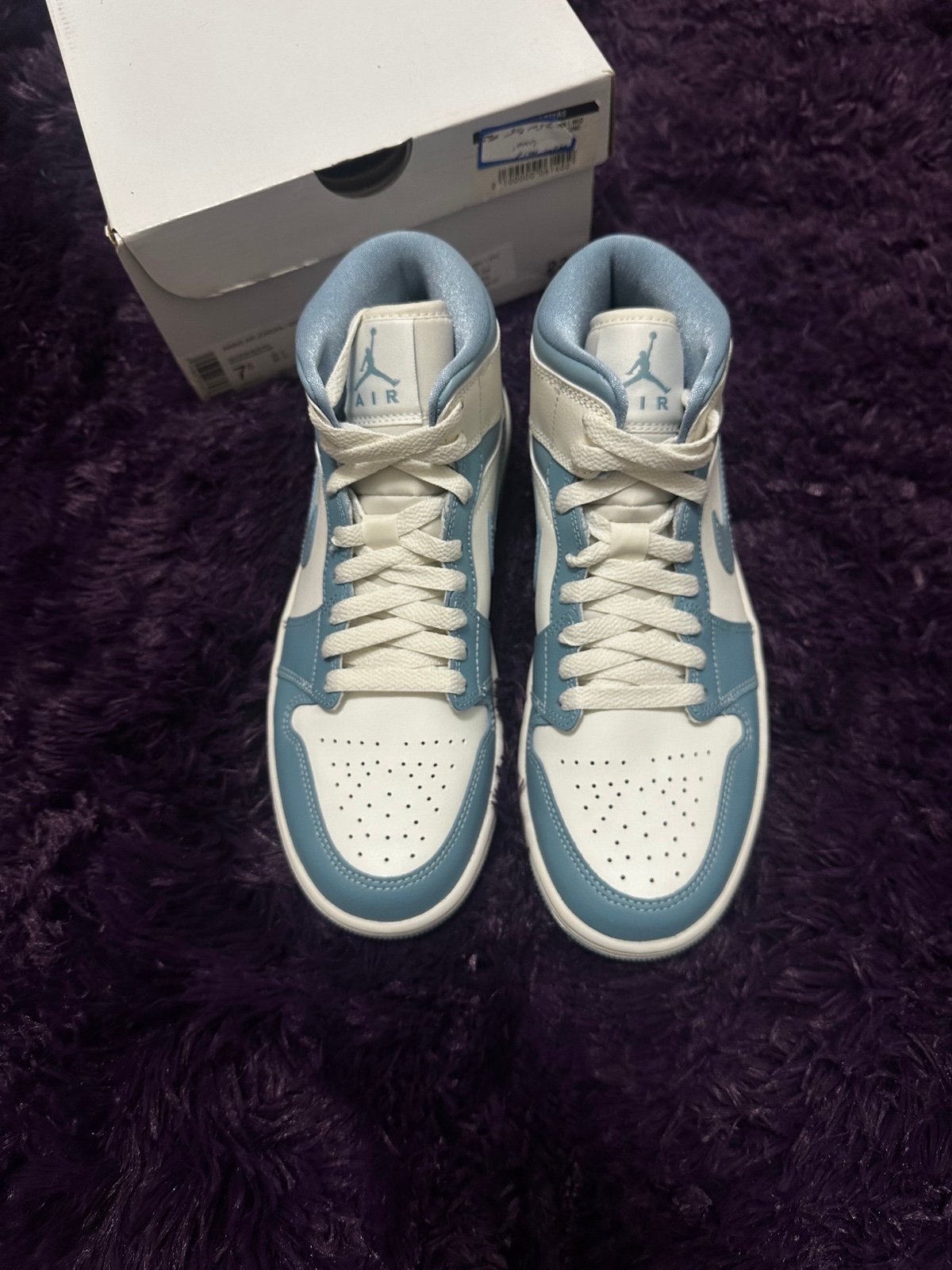 Jordan 1 Mid Unc Women