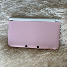 Pink & White Nintendo 3ds XL 64GB with games