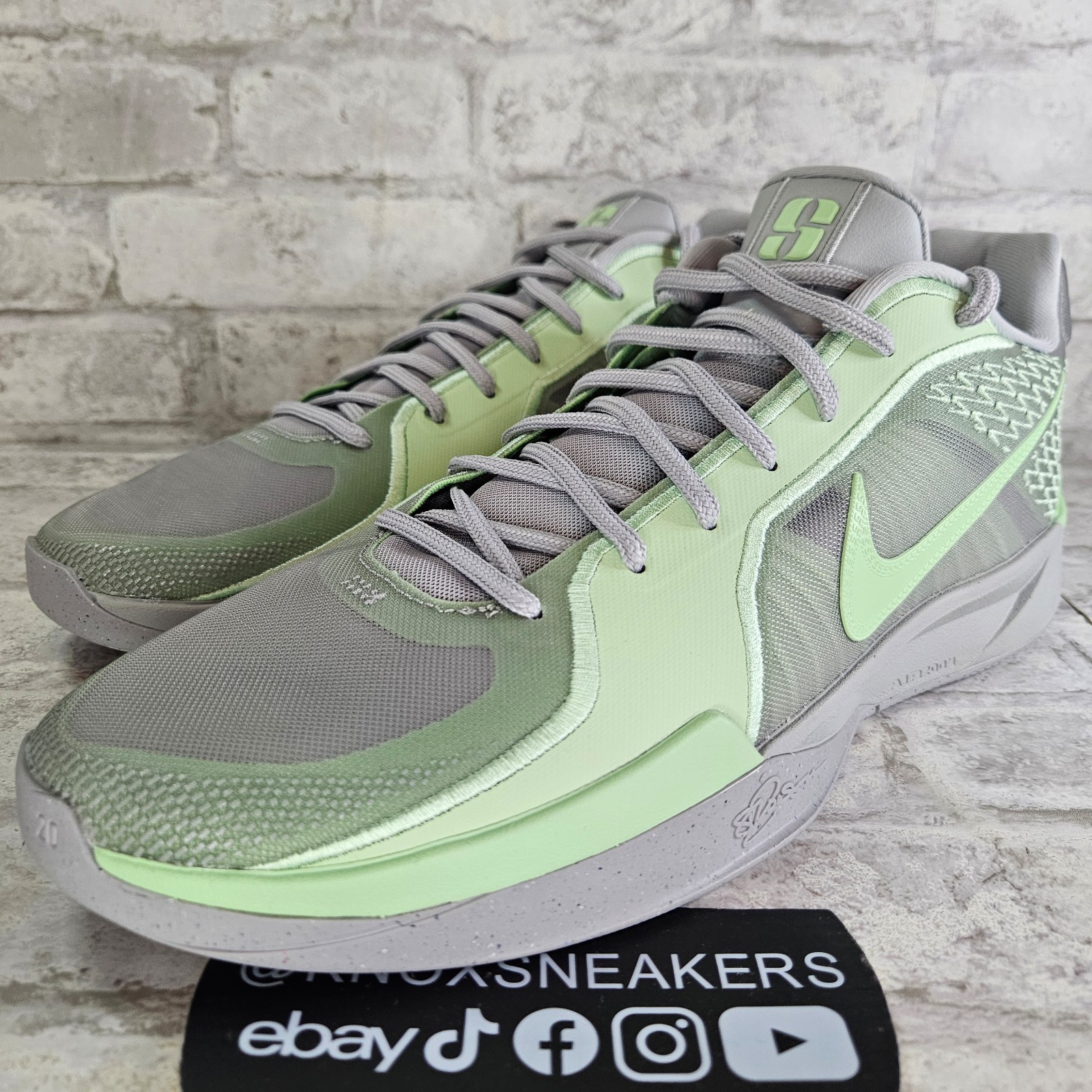 Nike Sabrina 2 Smoke Grey Vapor Green FQ2174-004 Men's Size 12.5/ Women's 14