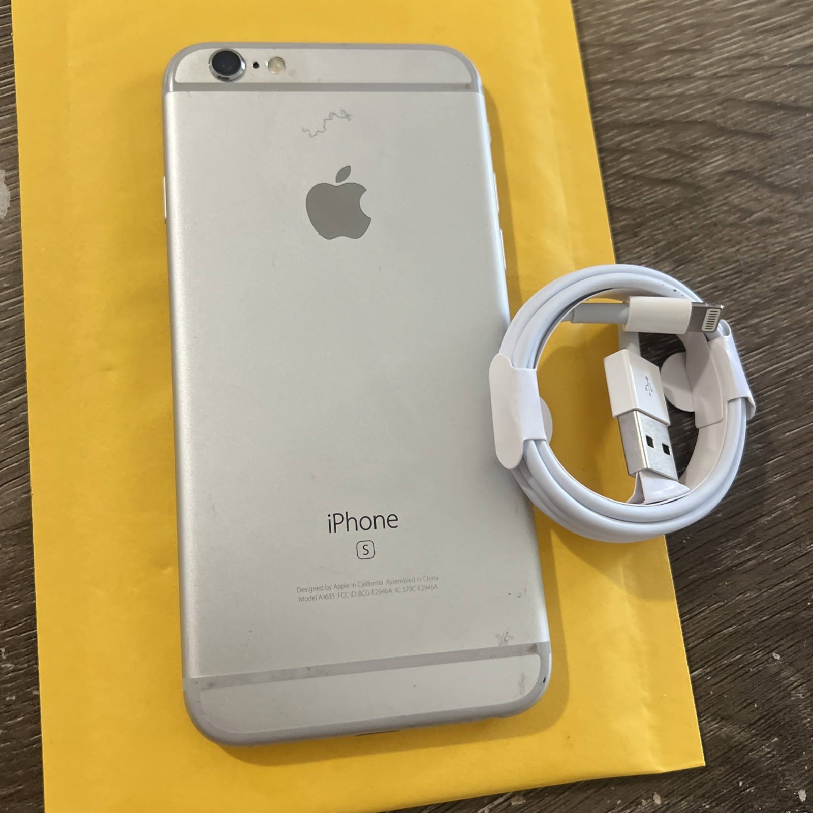 Apple iPhone 6s 64GB Silver (Unlocked) - Smartphone