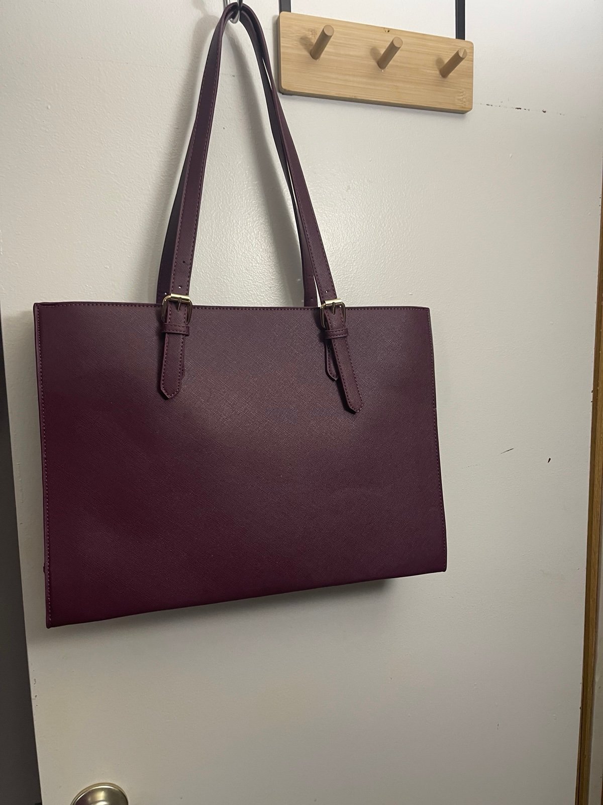 New no tag Lovevook burgundy laptop bag with accessories