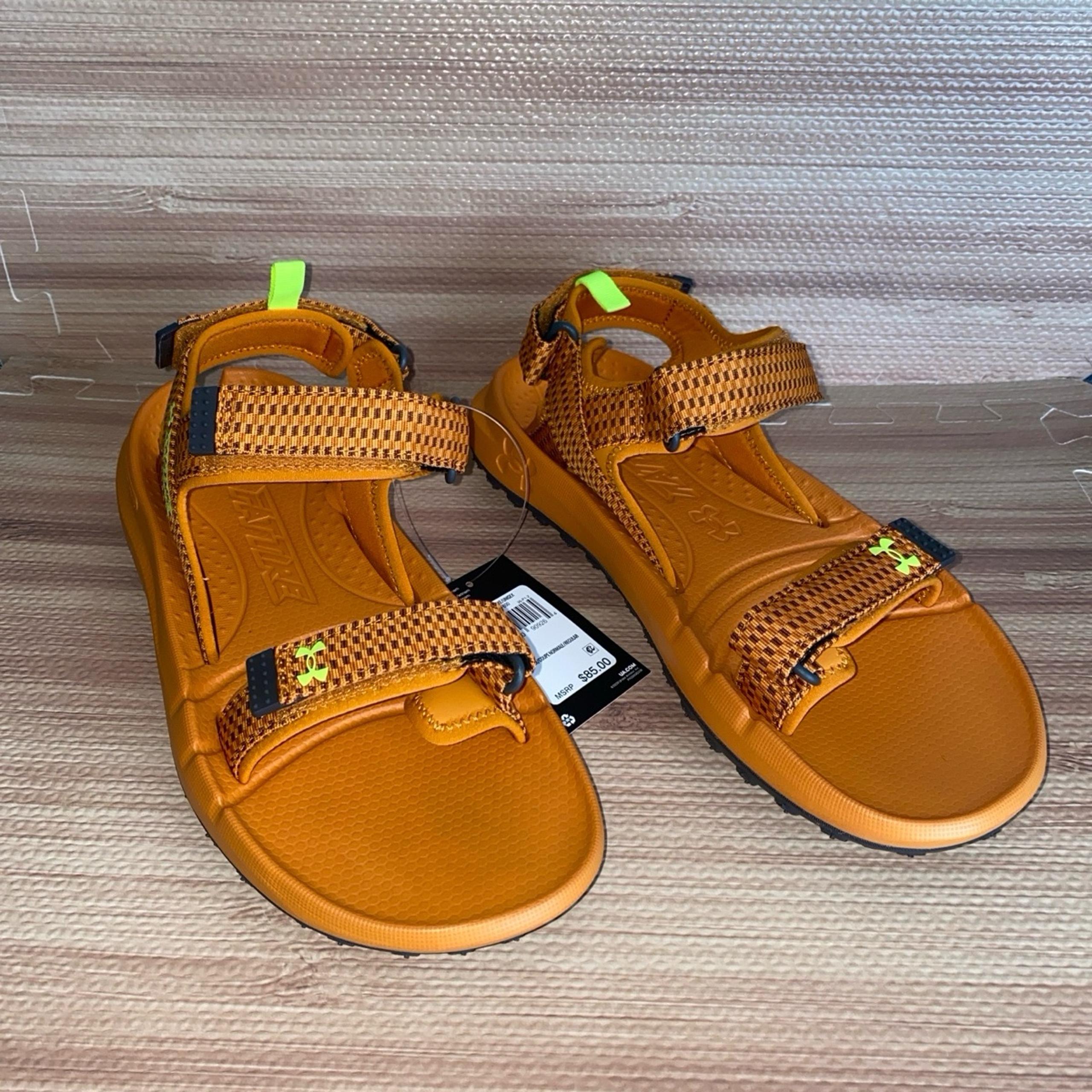 Under Armor Men’s Fat Tire Hiking Sandal Size 12
