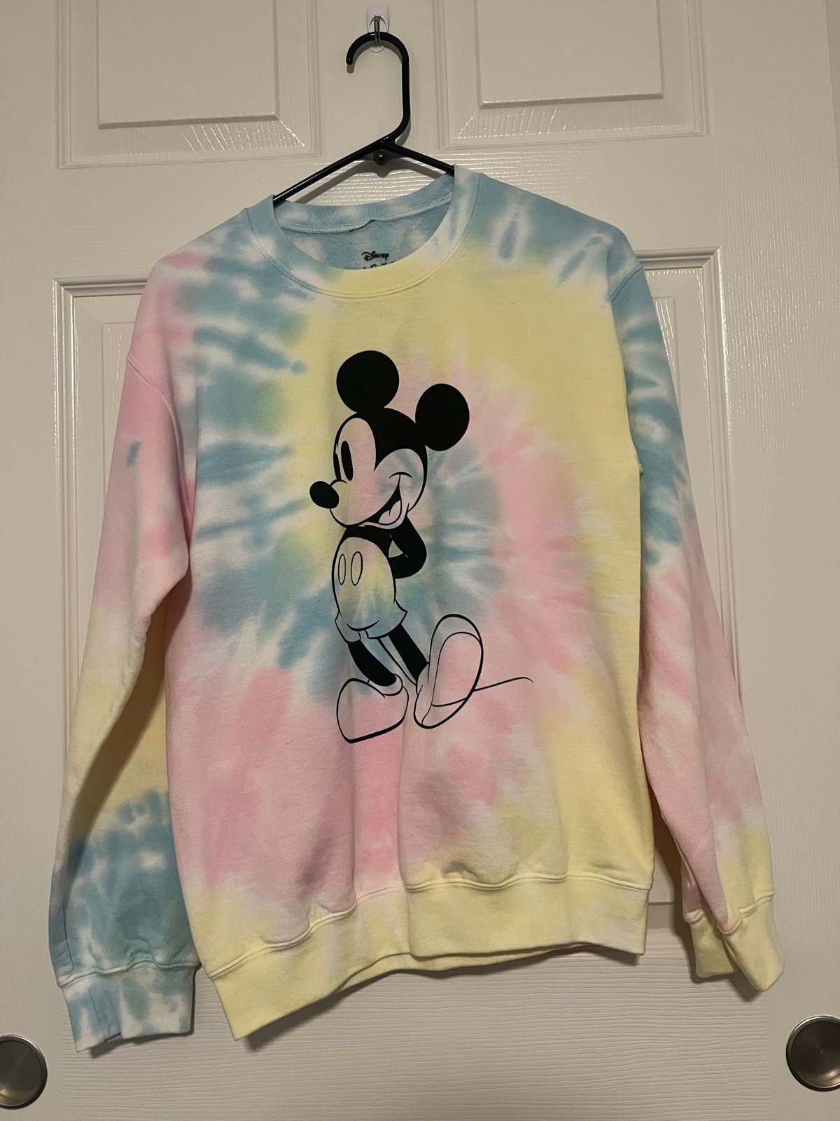 FOREVER 21 Mickey Mouse Crewneck Sweaters Mercari