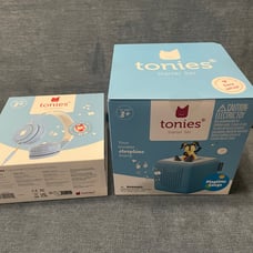 Toniebox and headphones- sealed new