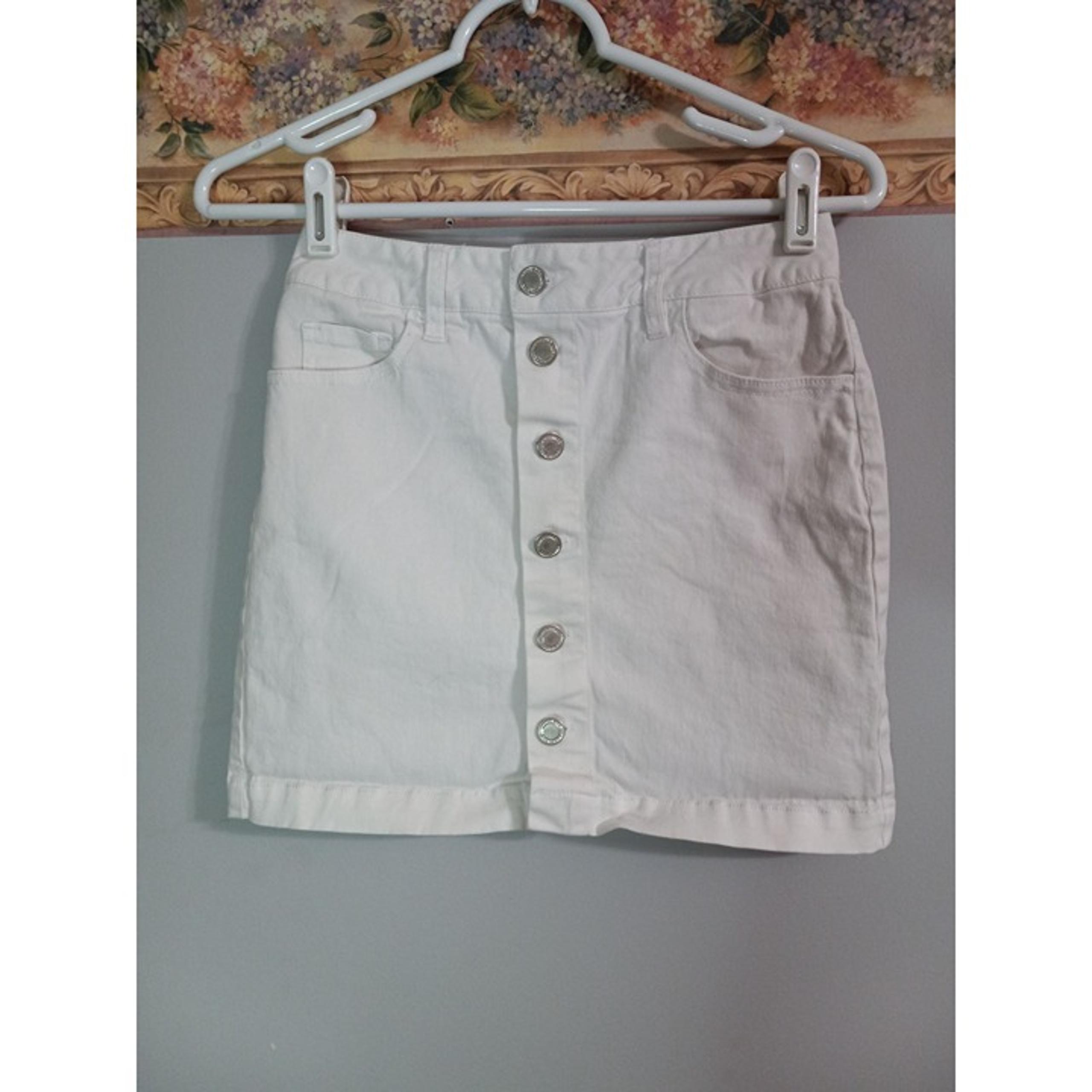 Angel Kiss Los Angeles 3 White Button Front Mini Casual Stretch Skirt