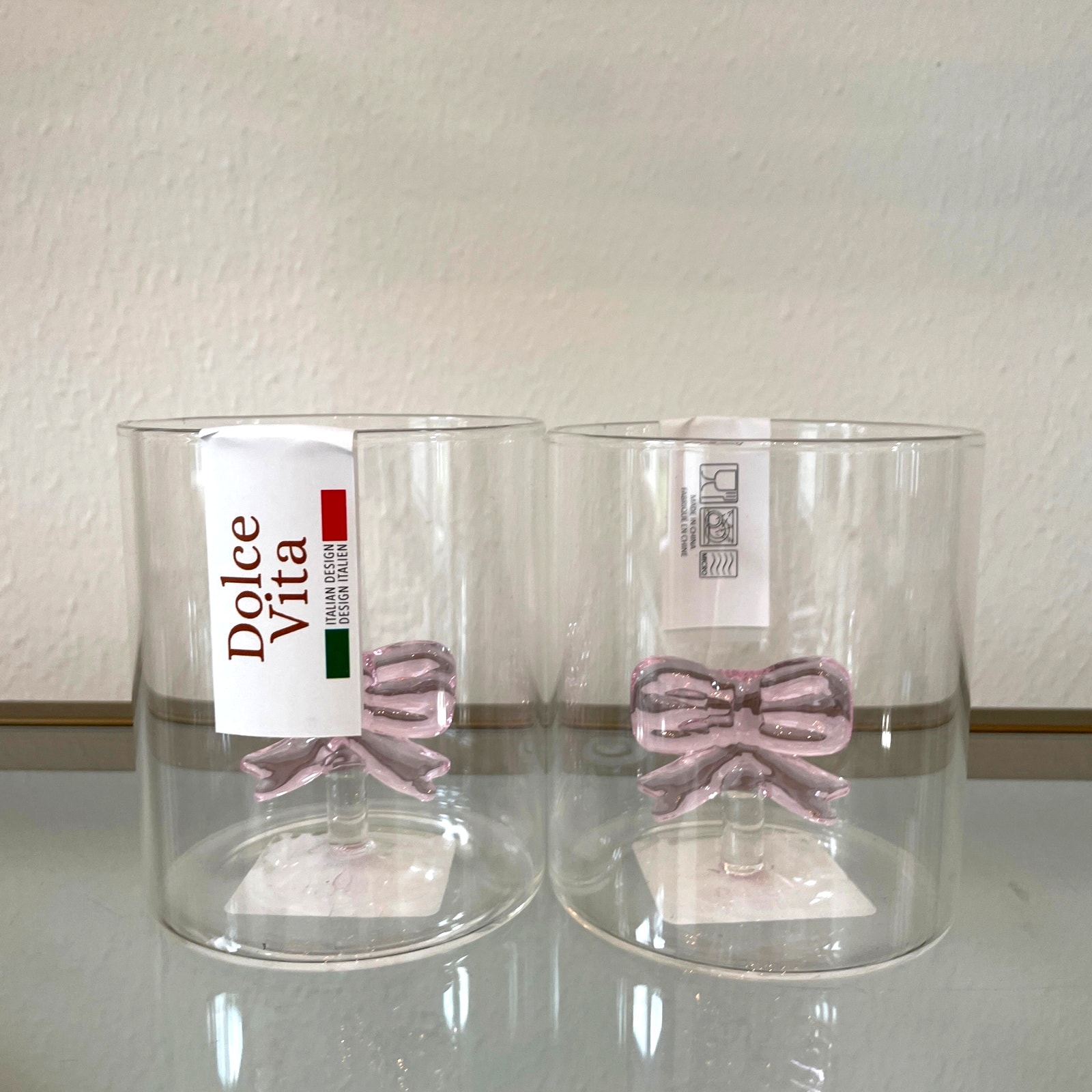 Dolce Vita Clear Glass Tumbler with Pink Bow Inside Set of 2 NEW