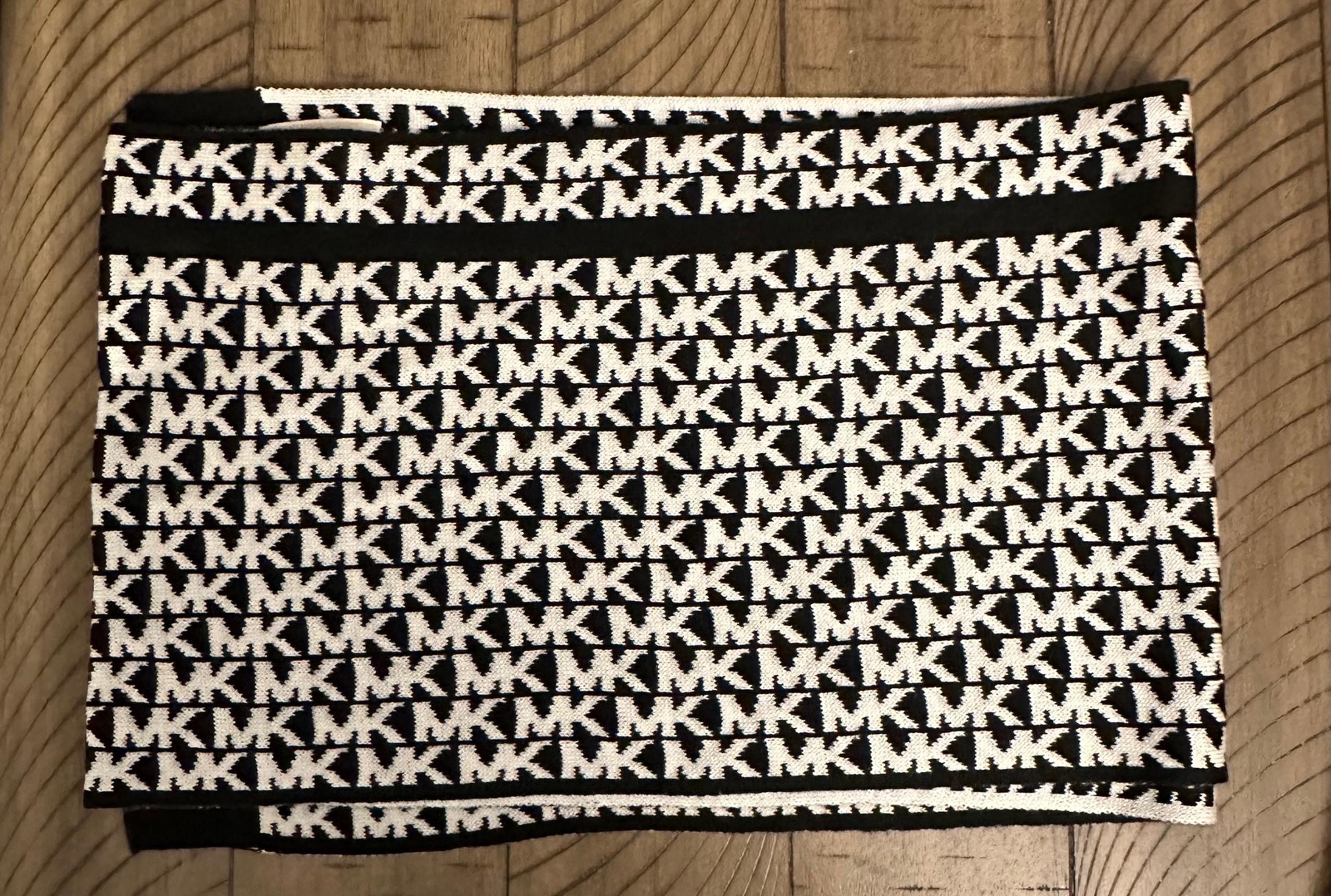 Michael kors scarf