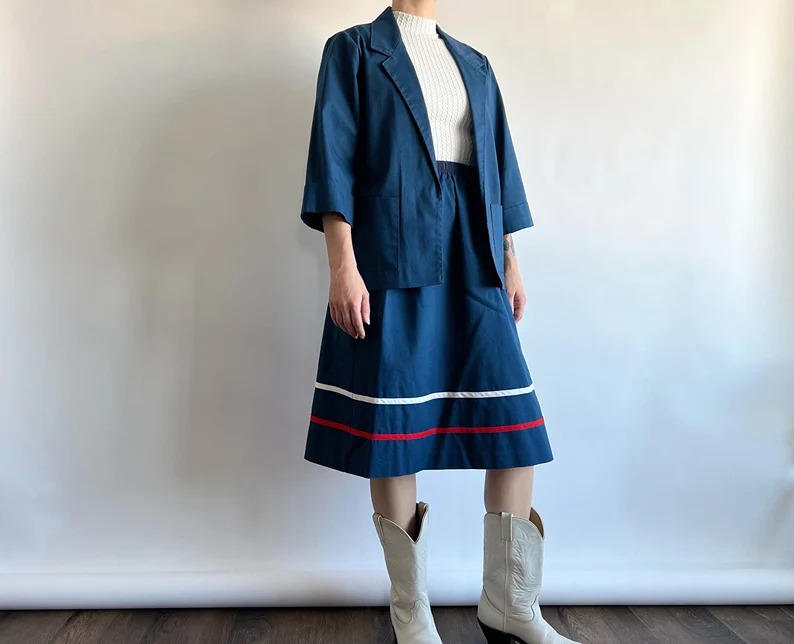 [LOW CLASSIC] / ☆ 25SS LACE MIDI SKIRT / BLUE NAVY Dark Blue Lace Skirt, Midi Skirt, Vintage Skirt, High Waist