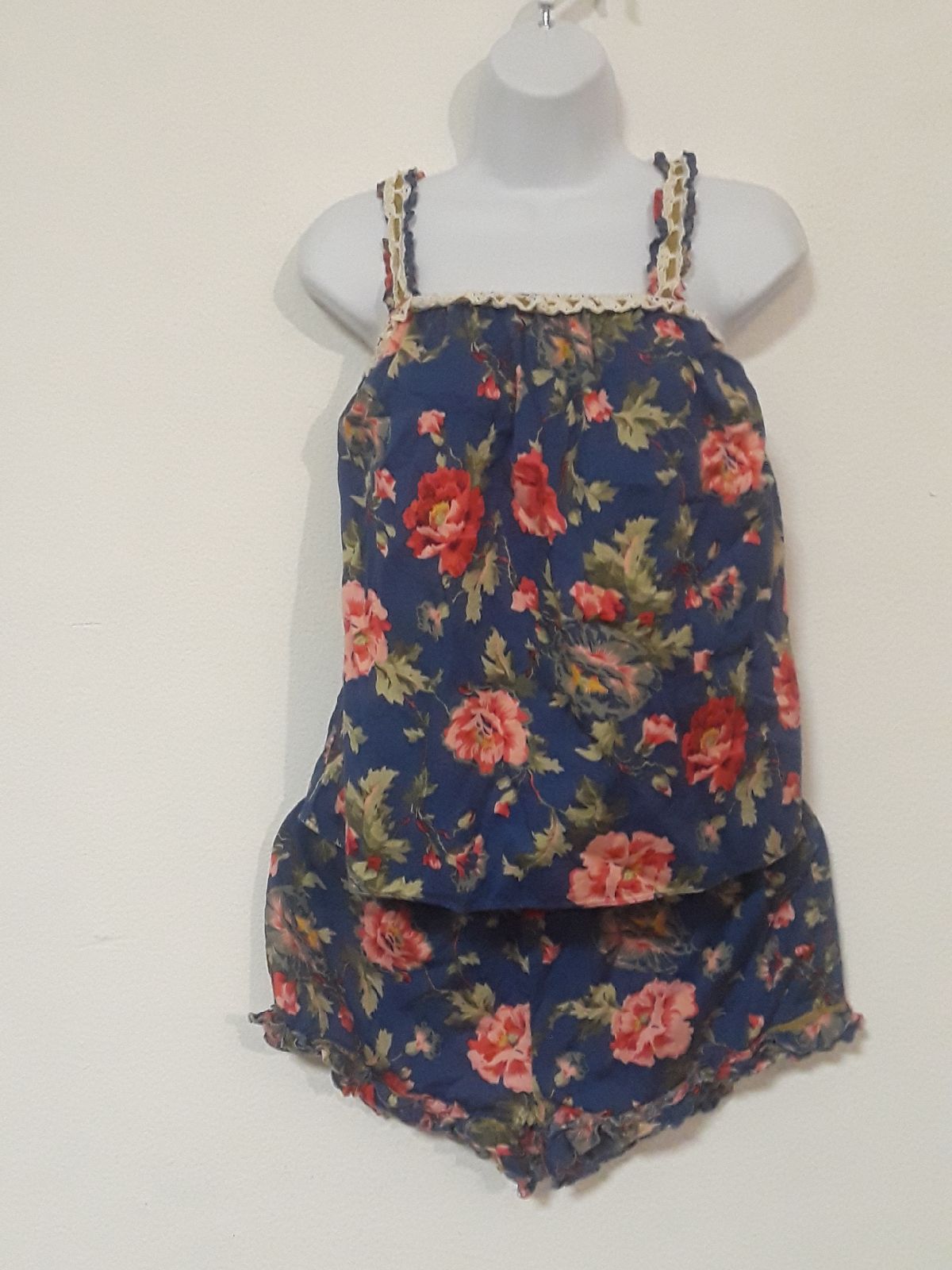 VTG. LILI'S CLOSET 2 PC. MED SHORT SET