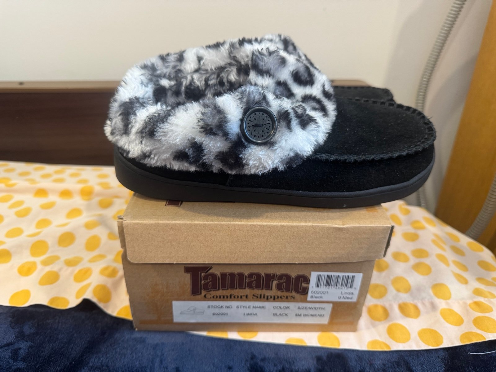 Women’s Tamarac Linda Slippers size 8