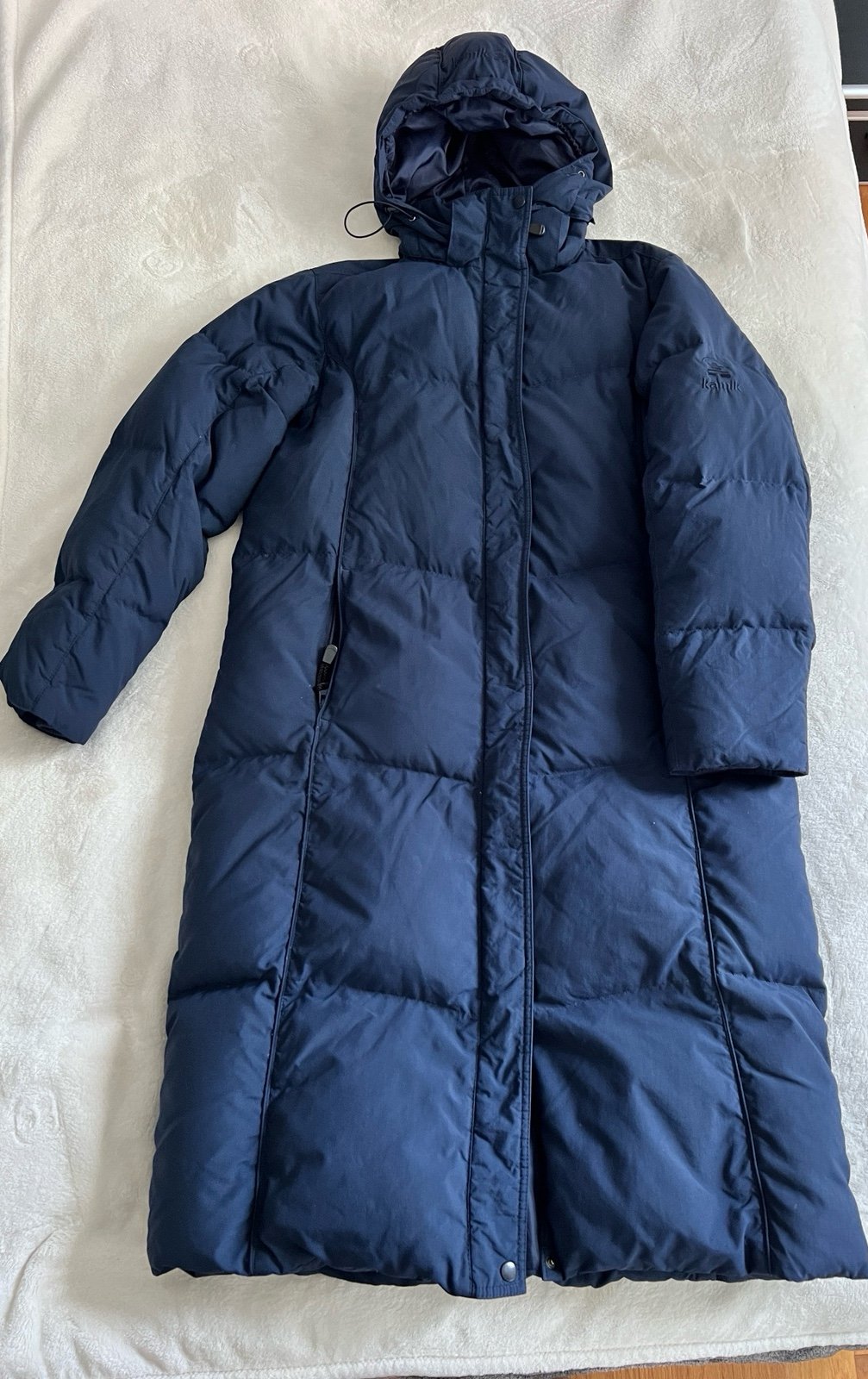 Kamik women’s long down jacket size XL