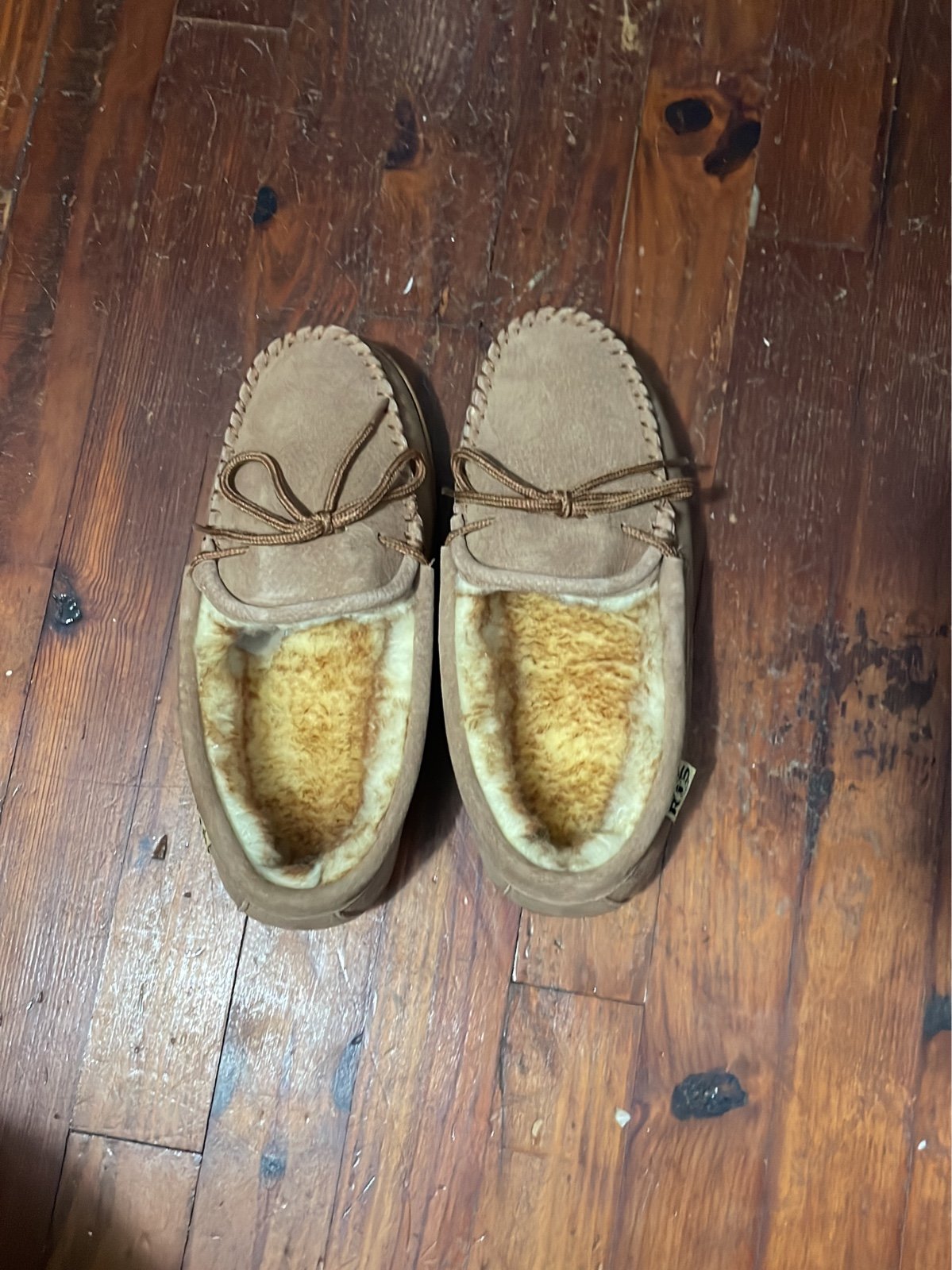Rj’s Fuzzies Slippers, Size 7 Men