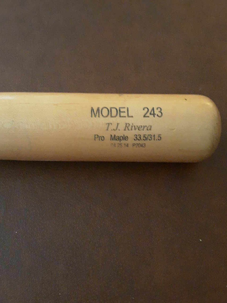 TJ Riviera game used bat