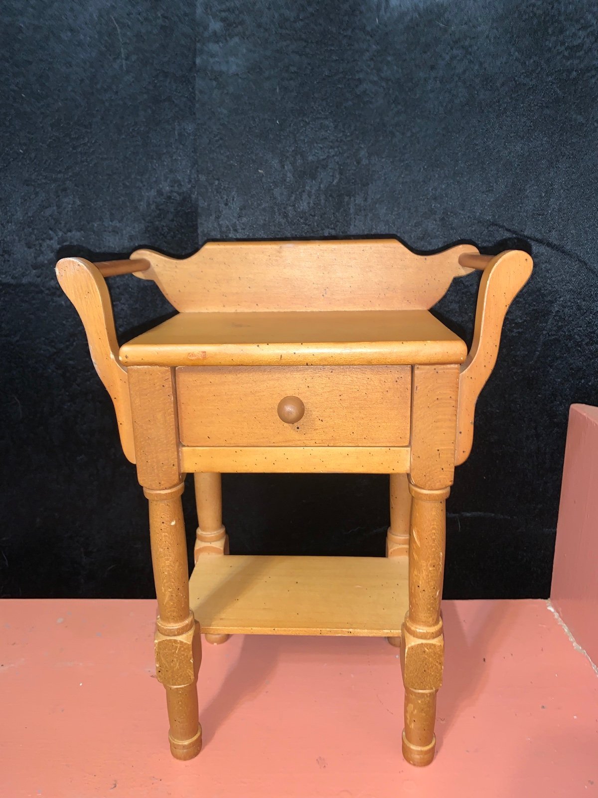 American Girl - Pleasant Company - Addy Walker’s Washstand